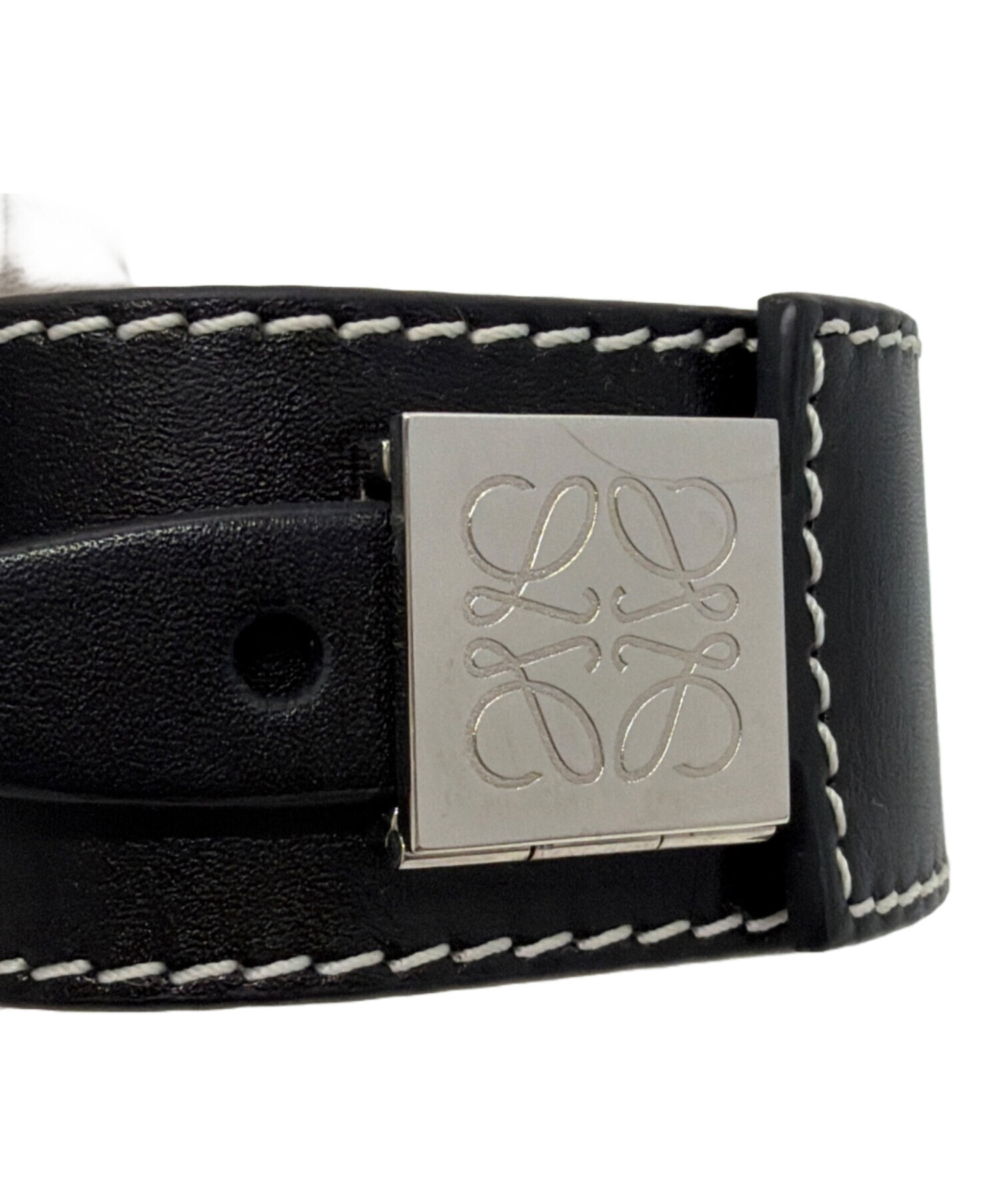 中古・古着通販】LOEWE (ロエベ) アナグラムメタルプレート レザー