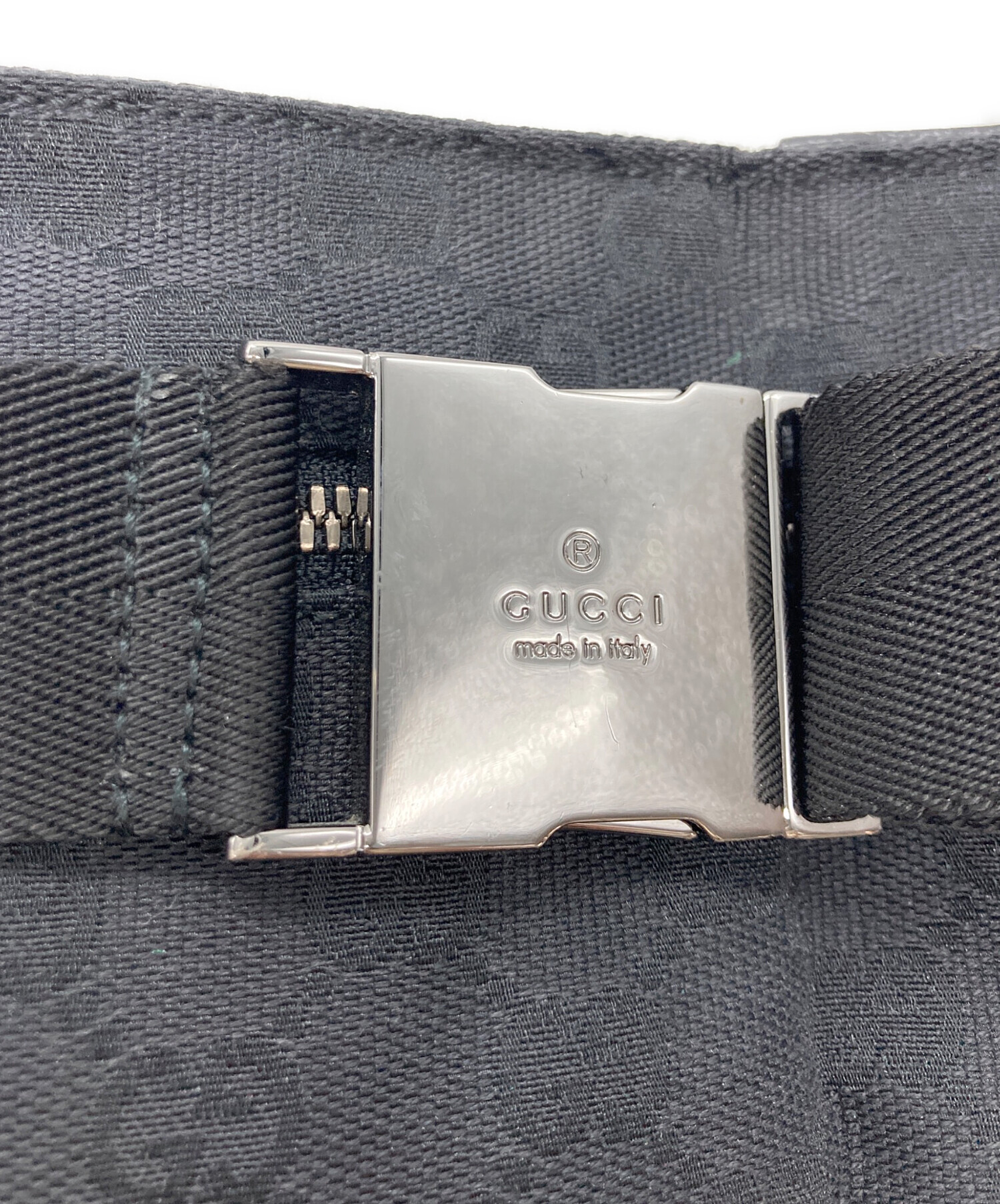 GUCCI made in italy ウエストポーチ 中古・古着通販】GUCCI (グッチ) ウエストポーチ ブラック｜ブランド