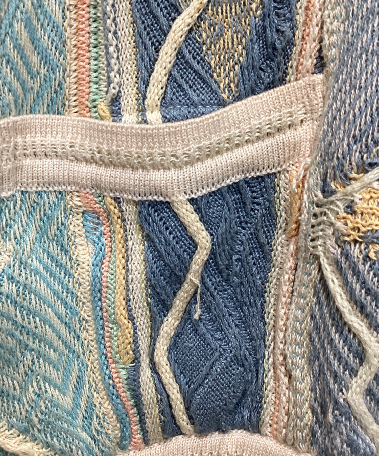 中古・古着通販】COOGI (クージー) 3Dニットベスト アイボリー×ブルー 