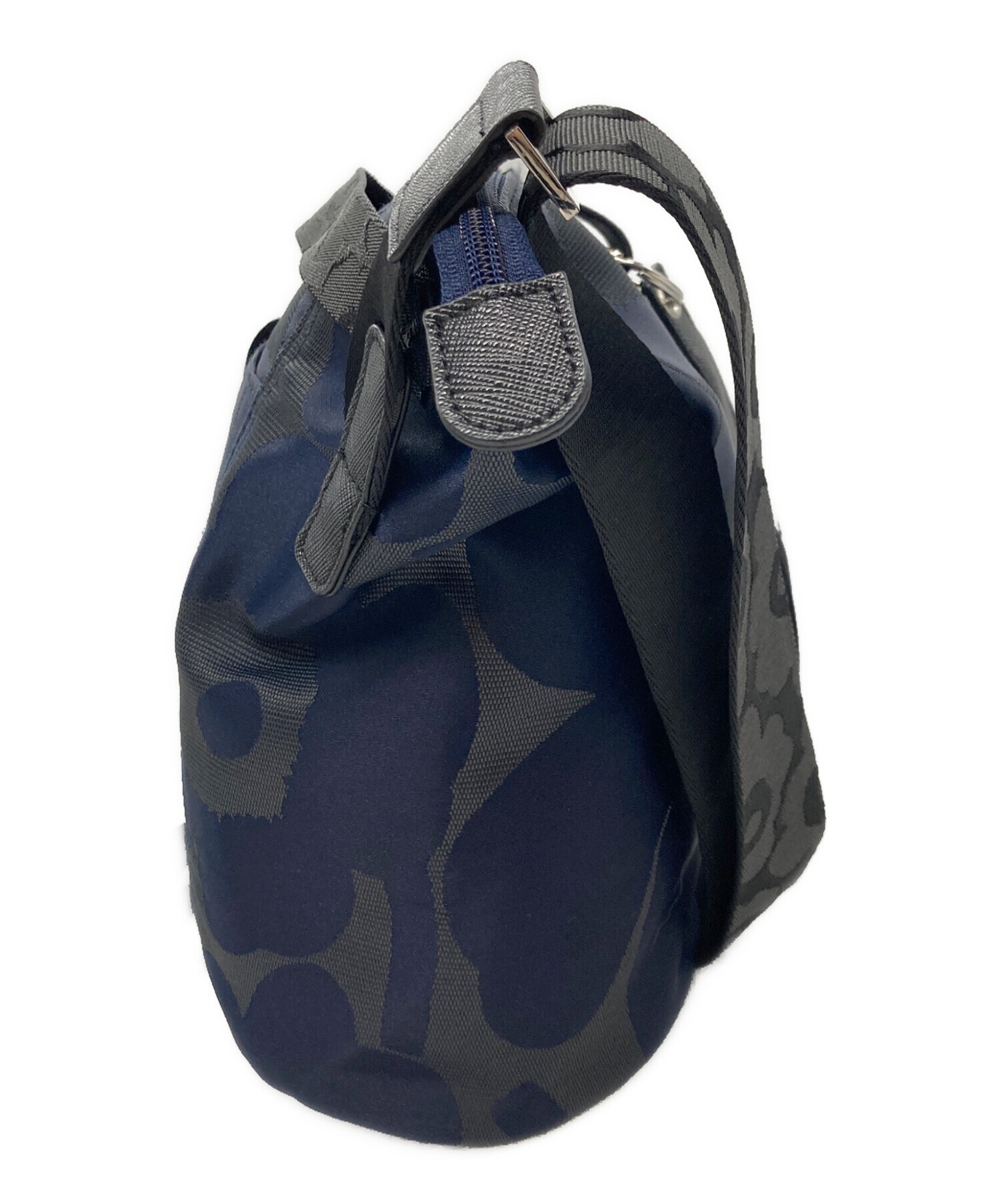 marimekko マリメッコ ショルダーバッグ  紺 【古着】【中古】【送料無料】 marimekko（マリメッコ）ショルダーバッグ 紺 サイズ:- レディース