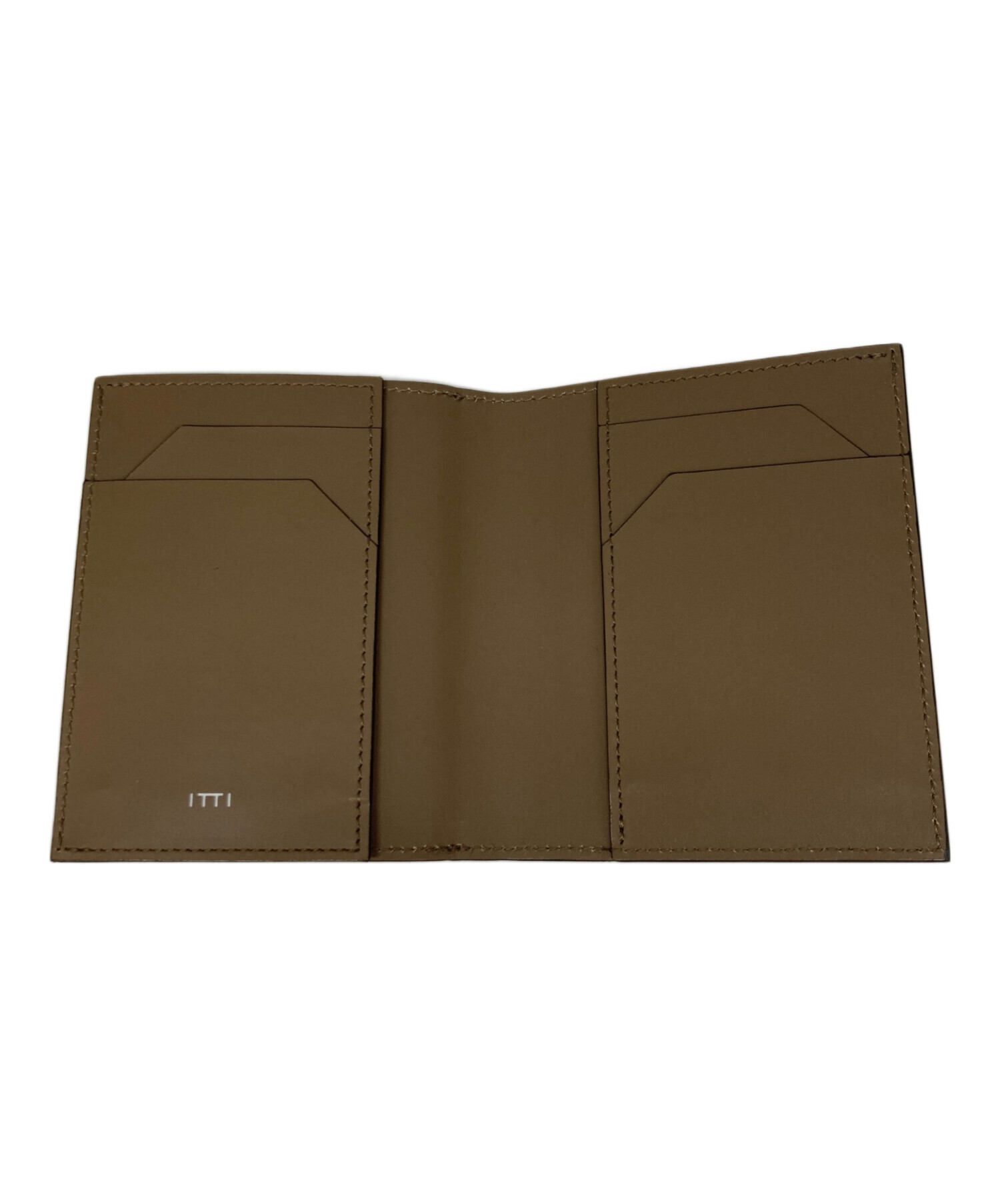 中古・古着通販】ITTI (イッチ) 2つ折り財布 ベージュ｜ブランド・古着 