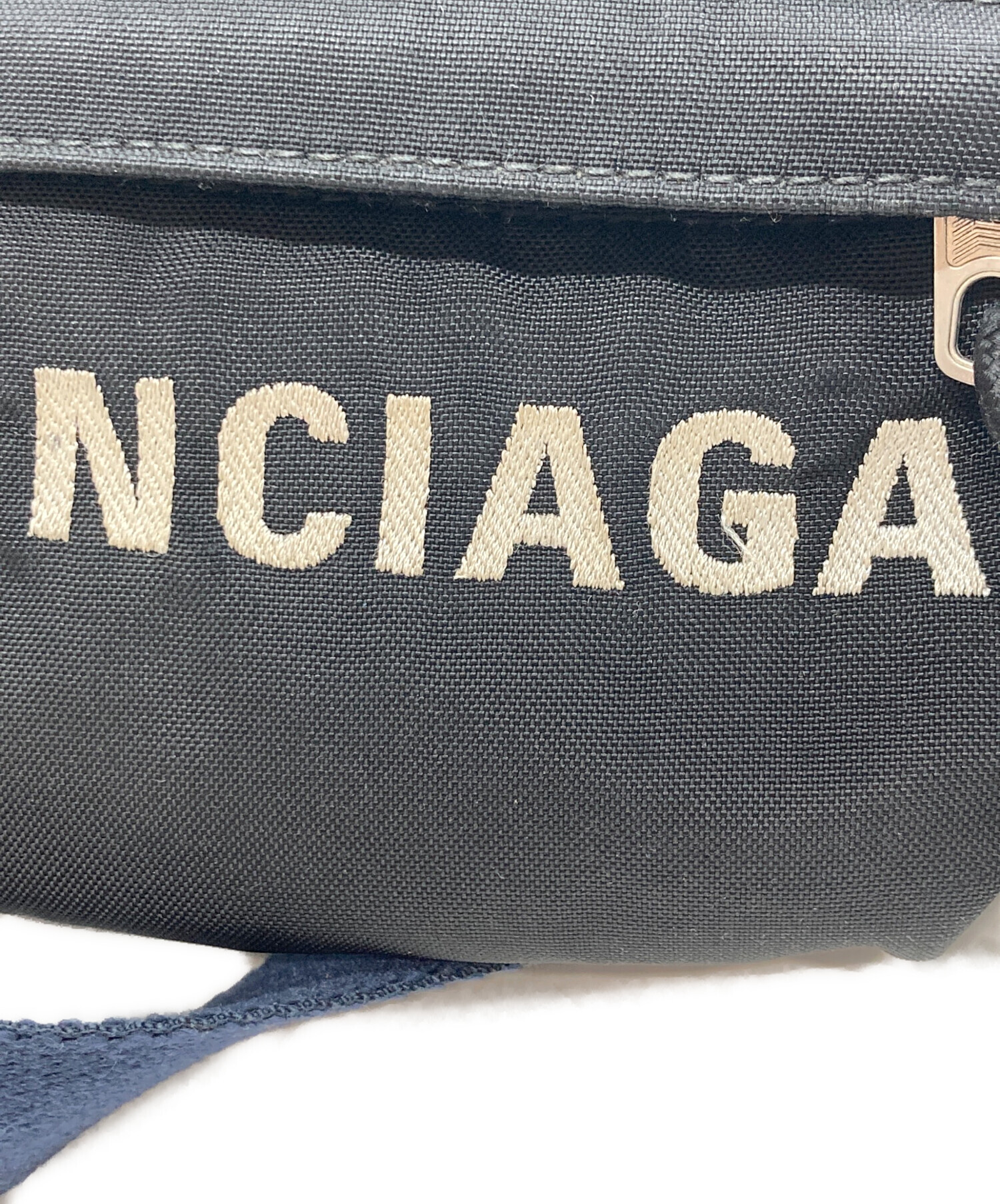 BALENCIAGA バレンシアガ ウィール ベルトパック ボディーバッグ ロゴ BALENCIAGA バレンシアガ ホイールベルトパック ボディバッグ 黒