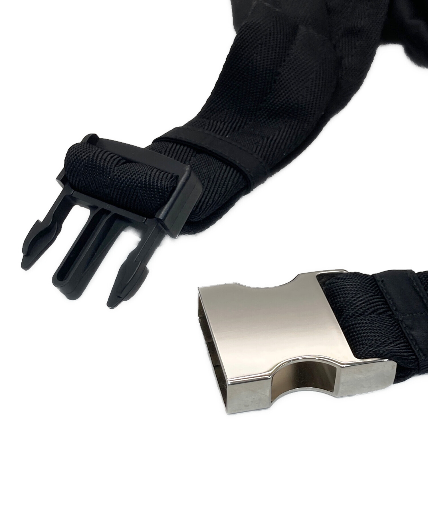 中古・古着通販】PRADA (プラダ) 三角ロゴプレート ボディバッグ