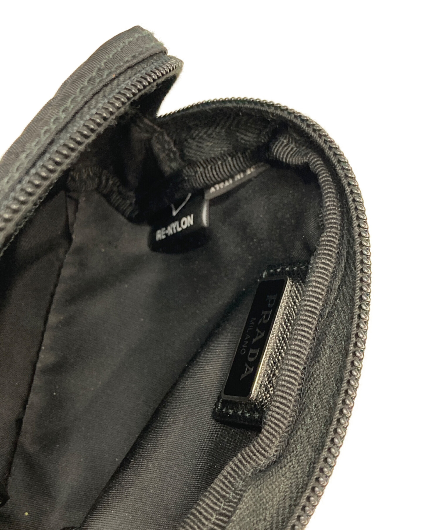 中古・古着通販】PRADA (プラダ) RE-NYLONポーチ ブラック｜ブランド