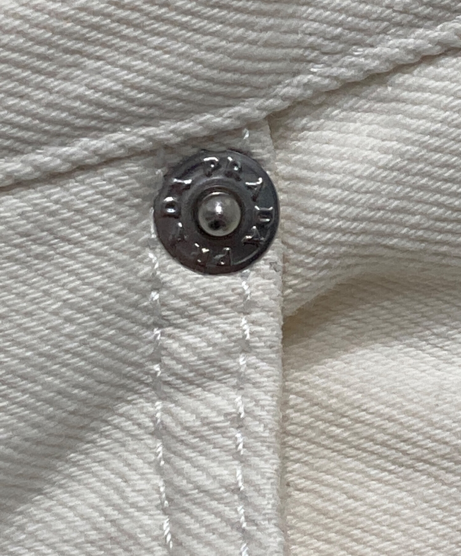 中古・古着通販】PRADA (プラダ) トライアングルロゴデニムパンツ