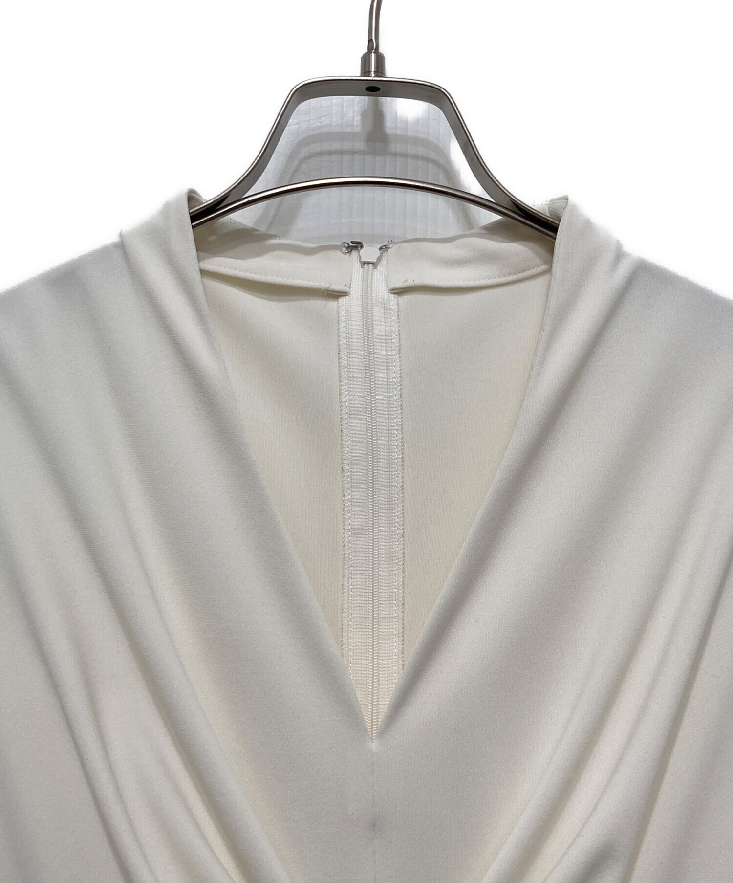 美品　kayme ケイミー　バイカラー切替Ｖネック　ストレッチワンピース 中古・古着通販】kay me (ケイミー) ストレッチバイカラーワンピース