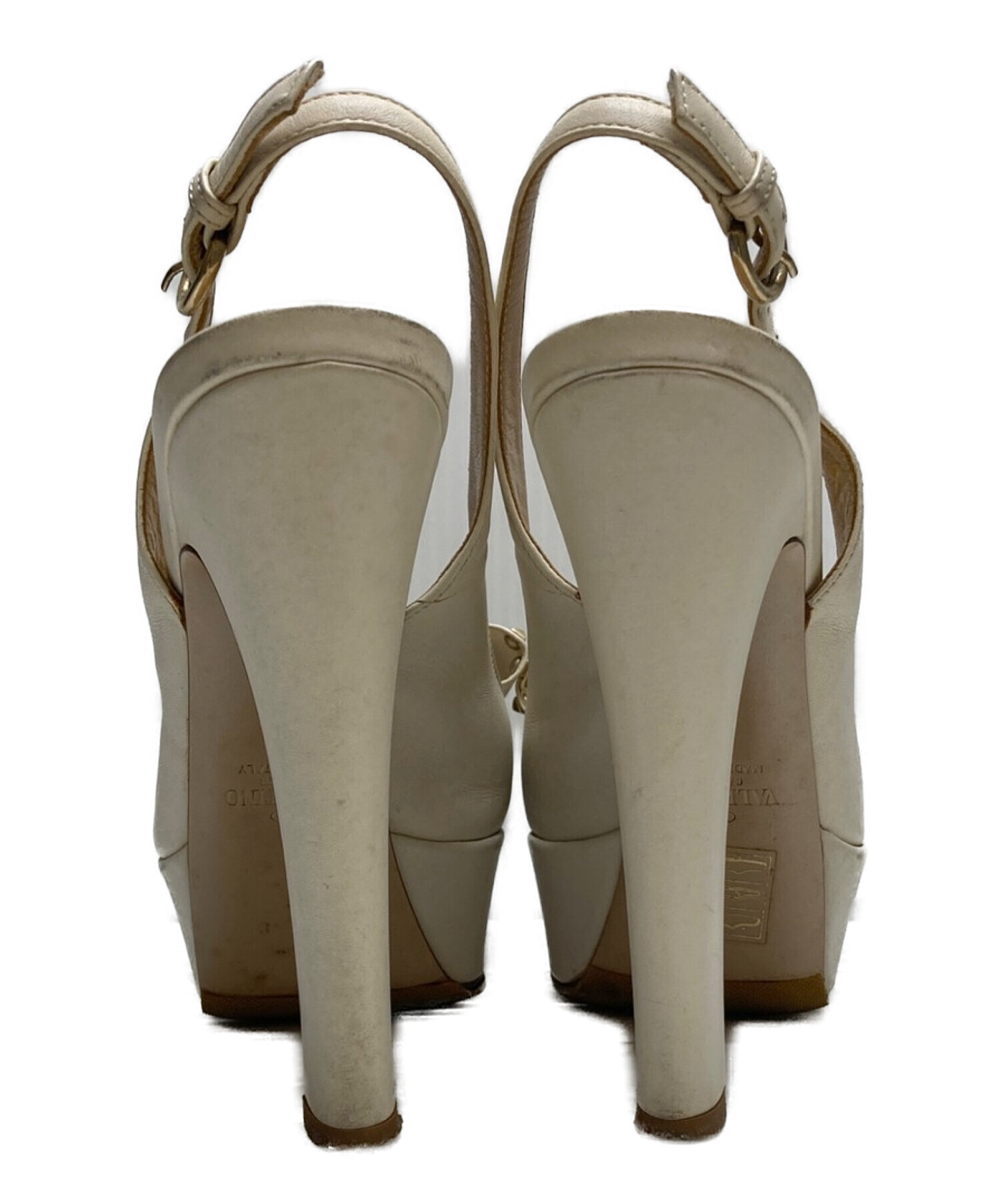 ヴァレンティノガラヴァーニ スタッズ サンダル ミュール ベージュ22.5