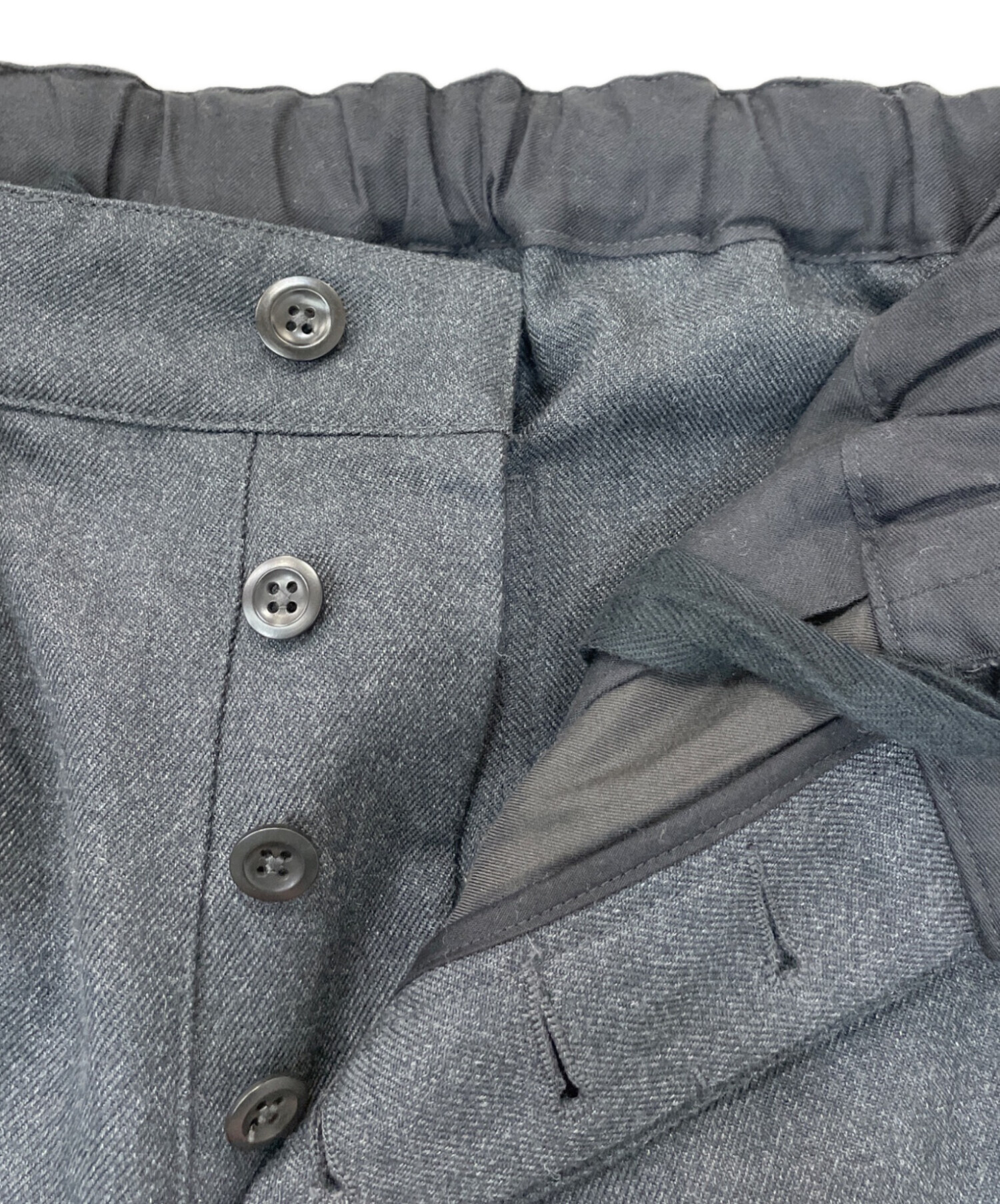 MＨL. トラウザーパンツ 中古・古着通販】MHL (エムエイチエル) トラウザーパンツ グレー