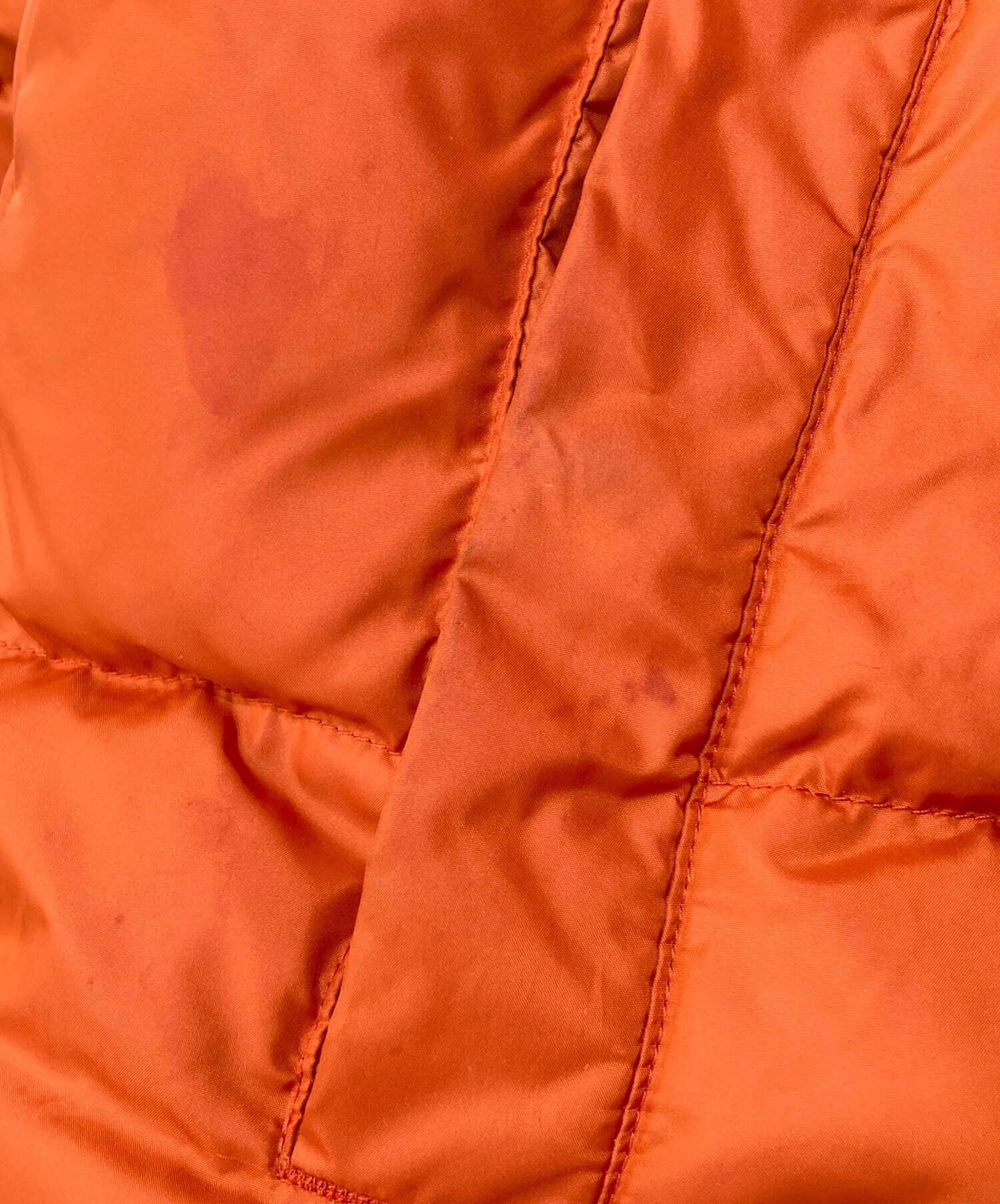 中古・古着通販】CarHartt (カーハート) ダウンジャケット オレンジ
