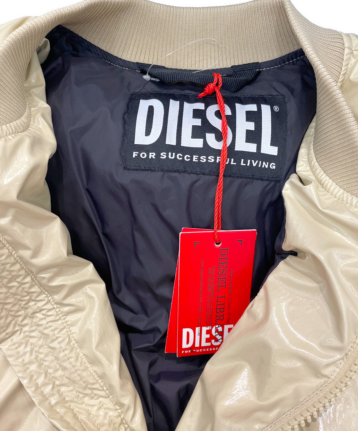 DIESEL ベージュ ダウンジャケット 値下げ交渉可‼️ DIESEL ベージュ