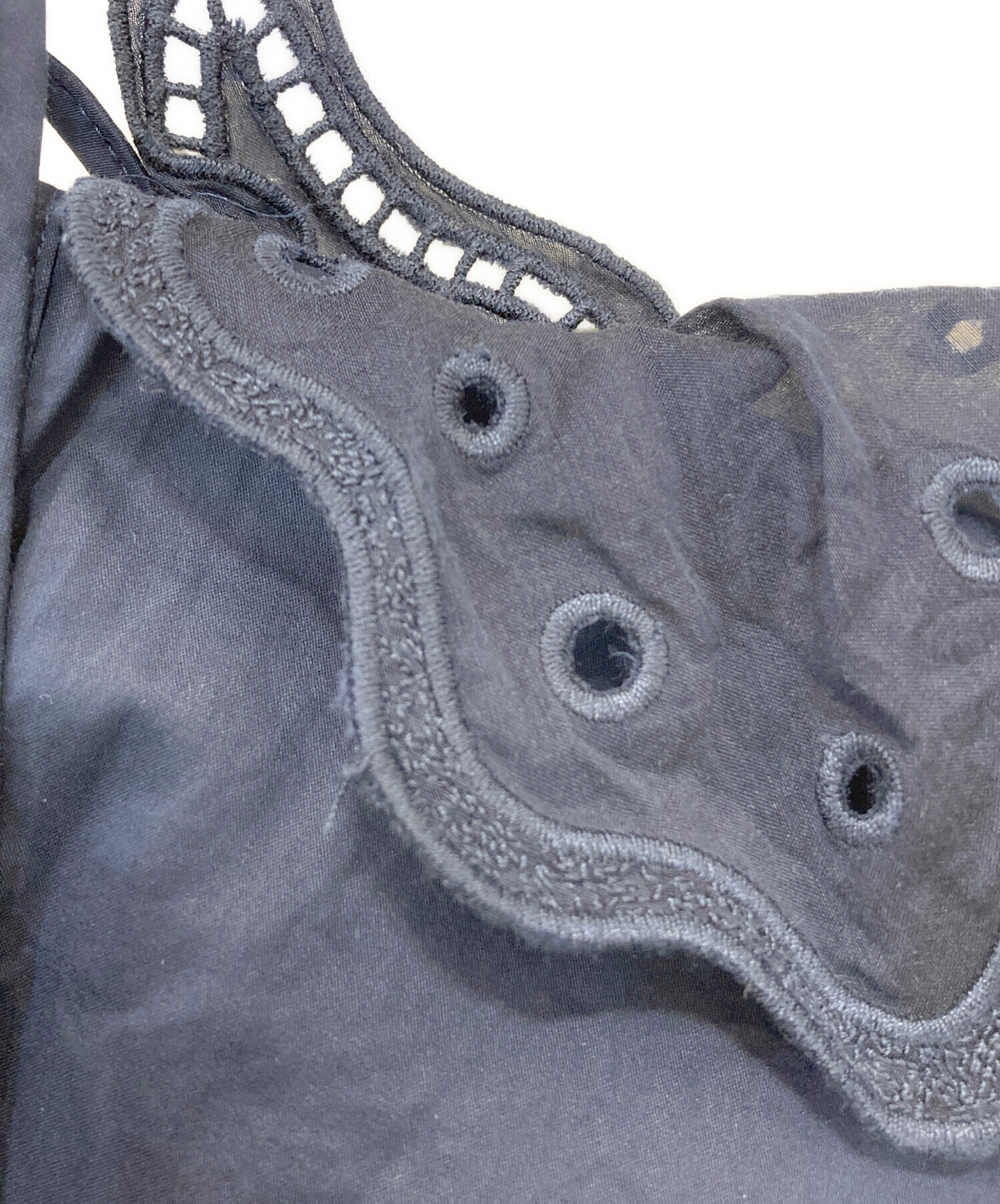 中古・古着通販】ANAYI (アナイ) フリルブラウス ネイビー サイズ:36