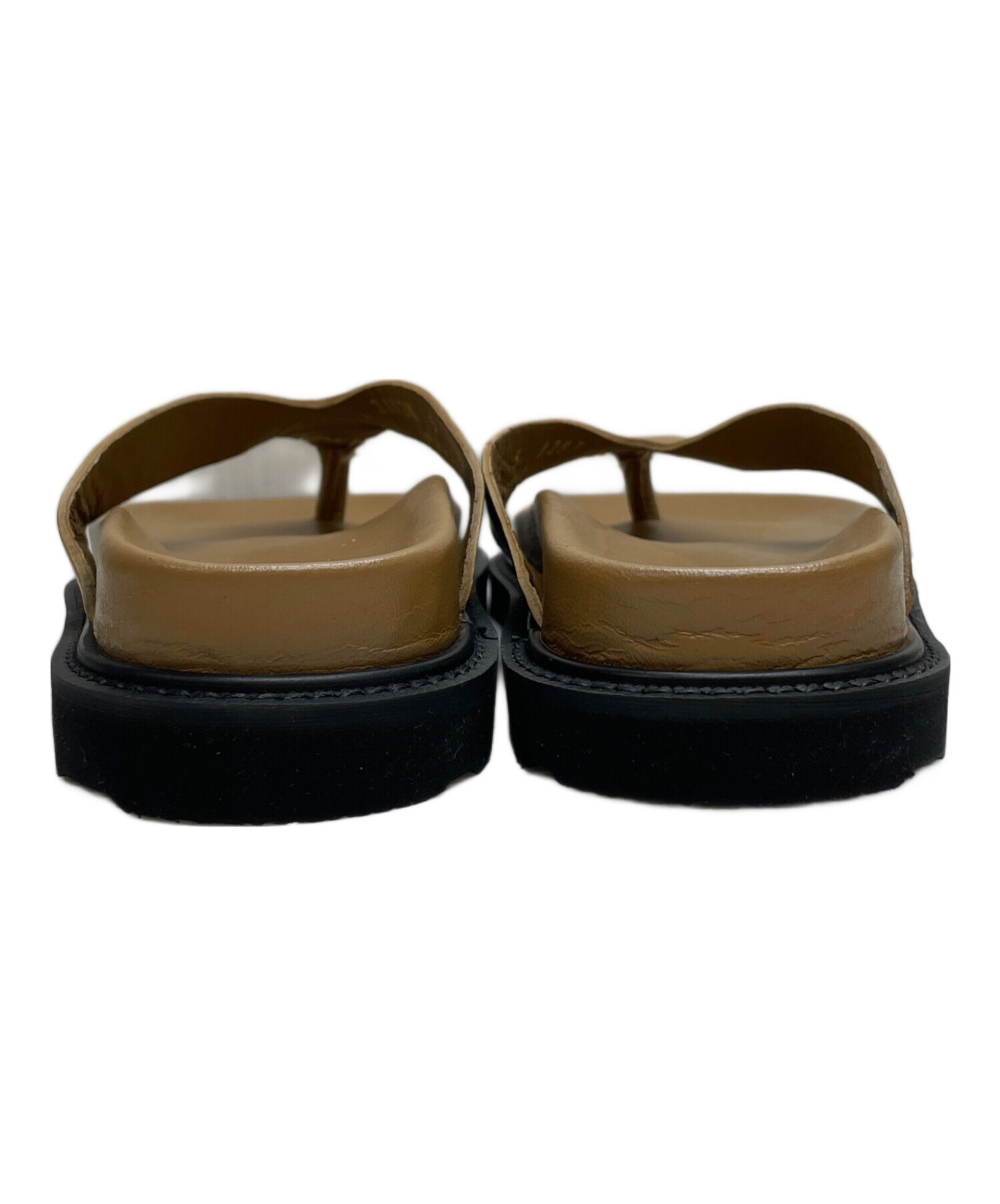 中古・古着通販】Caminando (カミナンド) レザートングサンダル