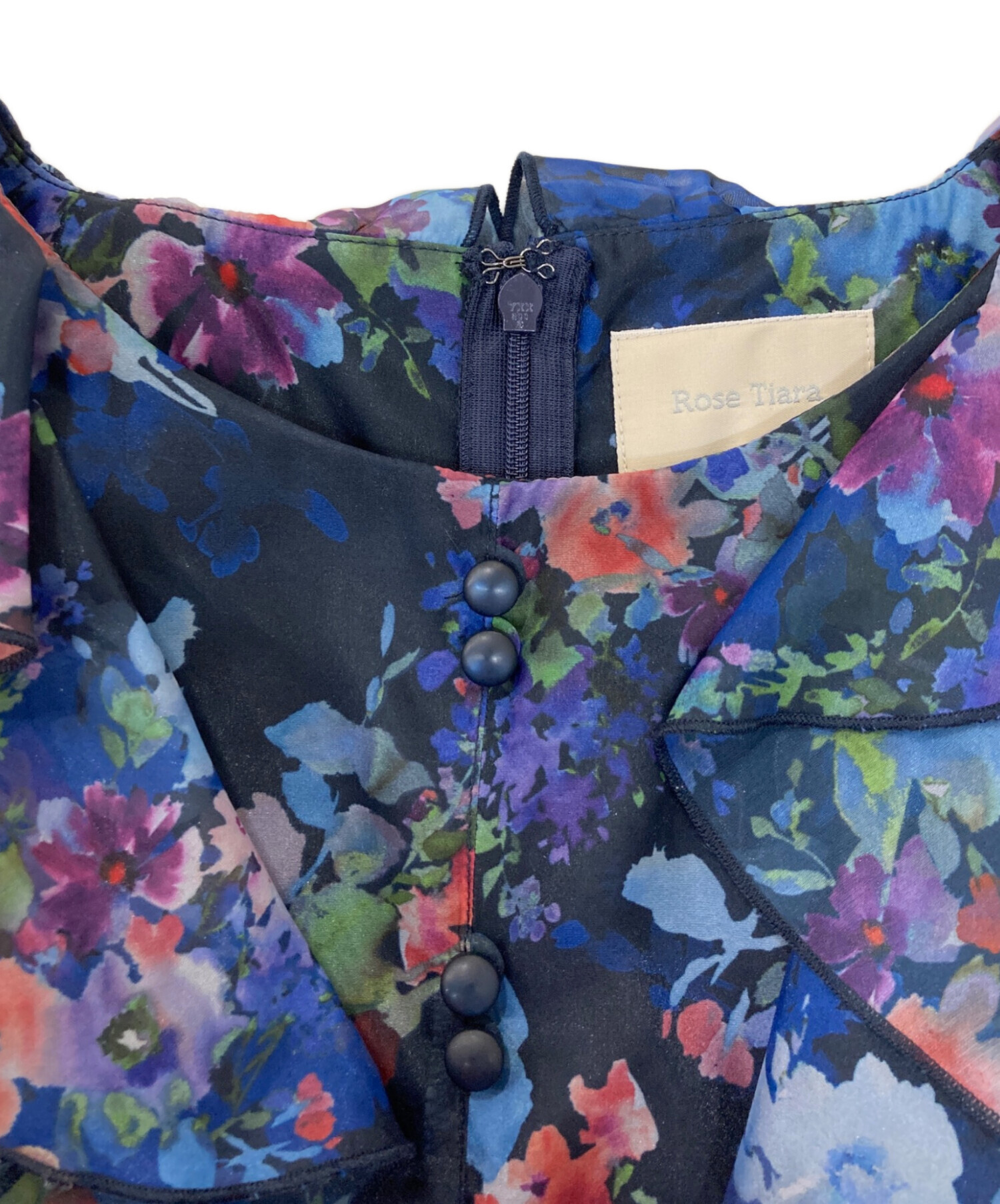 【ローズティアラ】青系花柄フリルロングワンピース 吹き上げフラワー刺繍ワンピース（51011504） | Rose Tiara