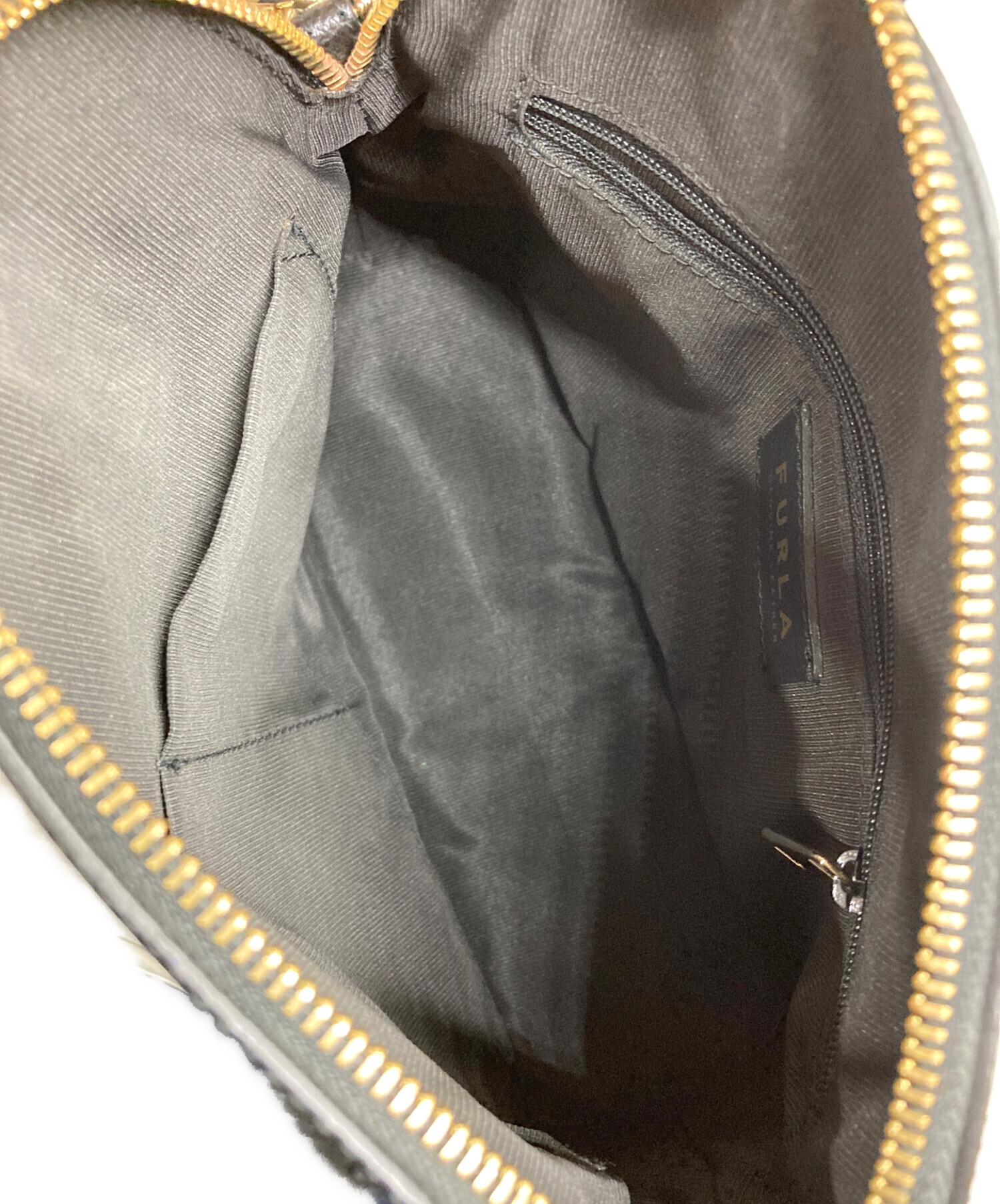 中古・古着通販】FURLA (フルラ) パイパーレザーバッグ ブラック