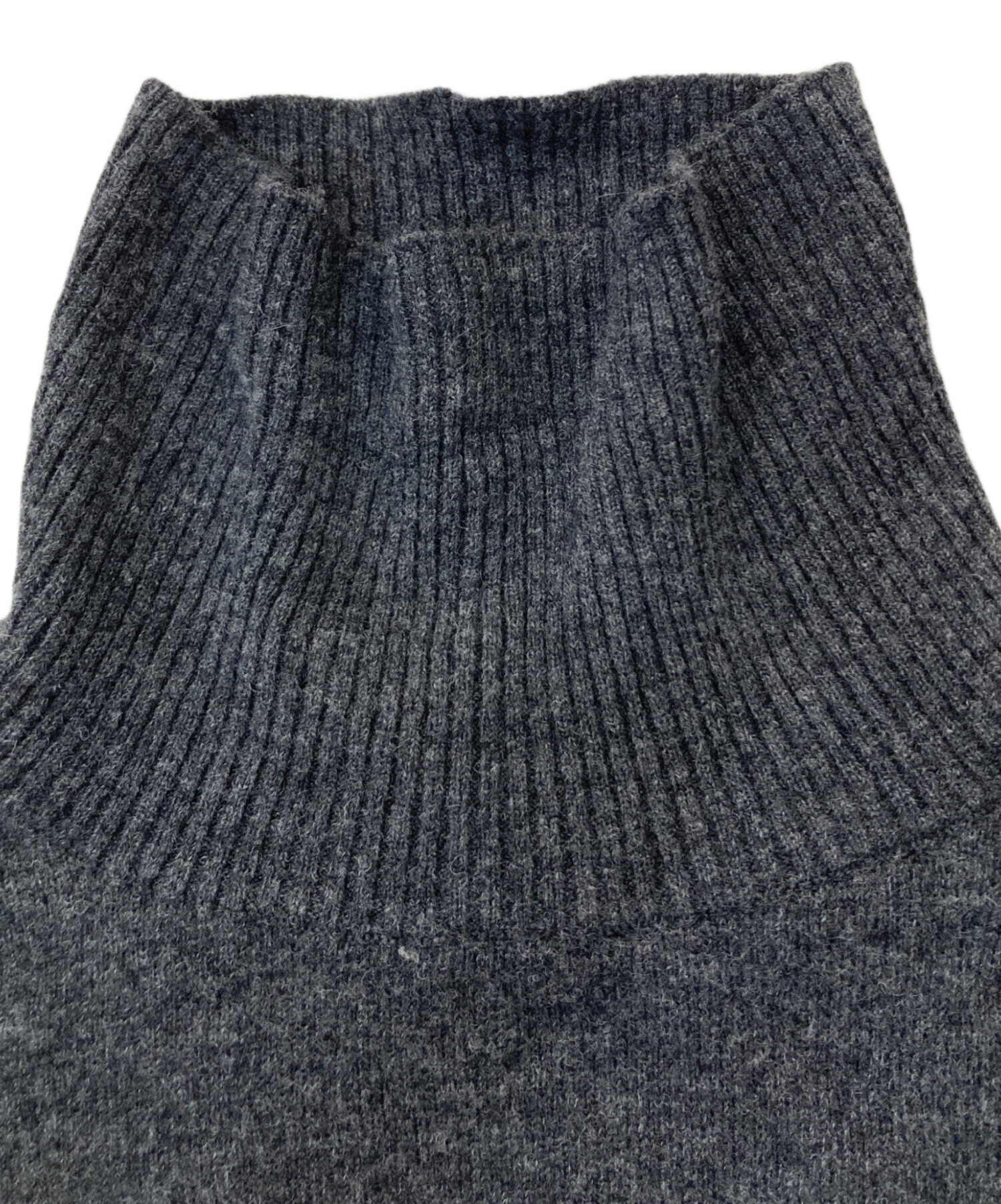 中古・古着通販】kagure (カグレ) ラムウールニットワンピース グレー