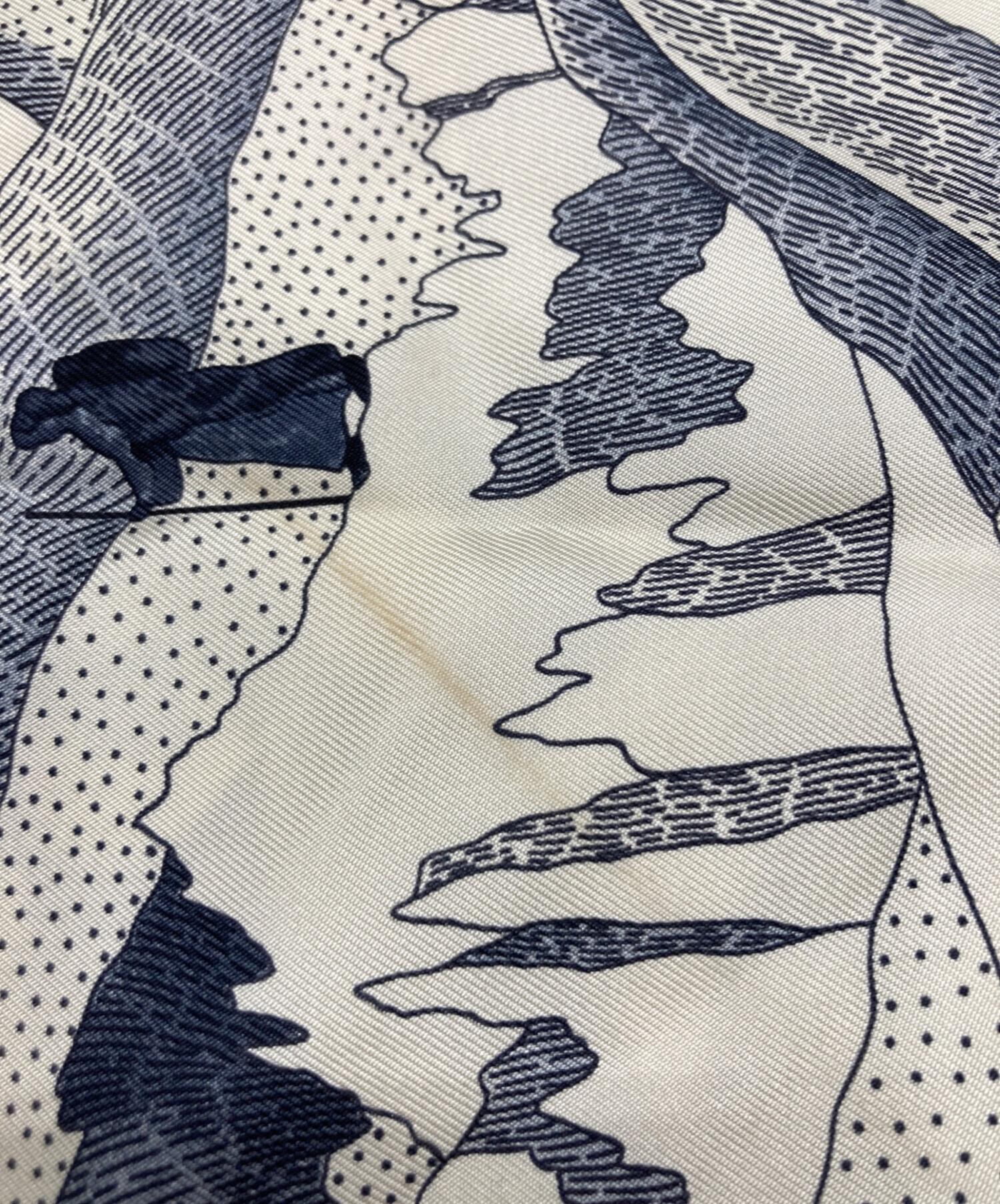 中古・古着通販】HERMES (エルメス) カレ90 La femme aux 風の足蹠を 