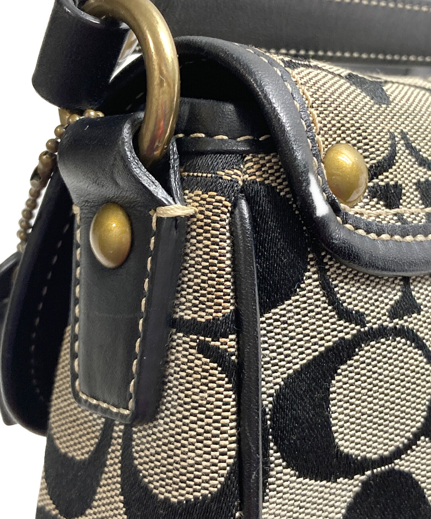 中古・古着通販】COACH (コーチ) シグネチャーターンロックショルダー