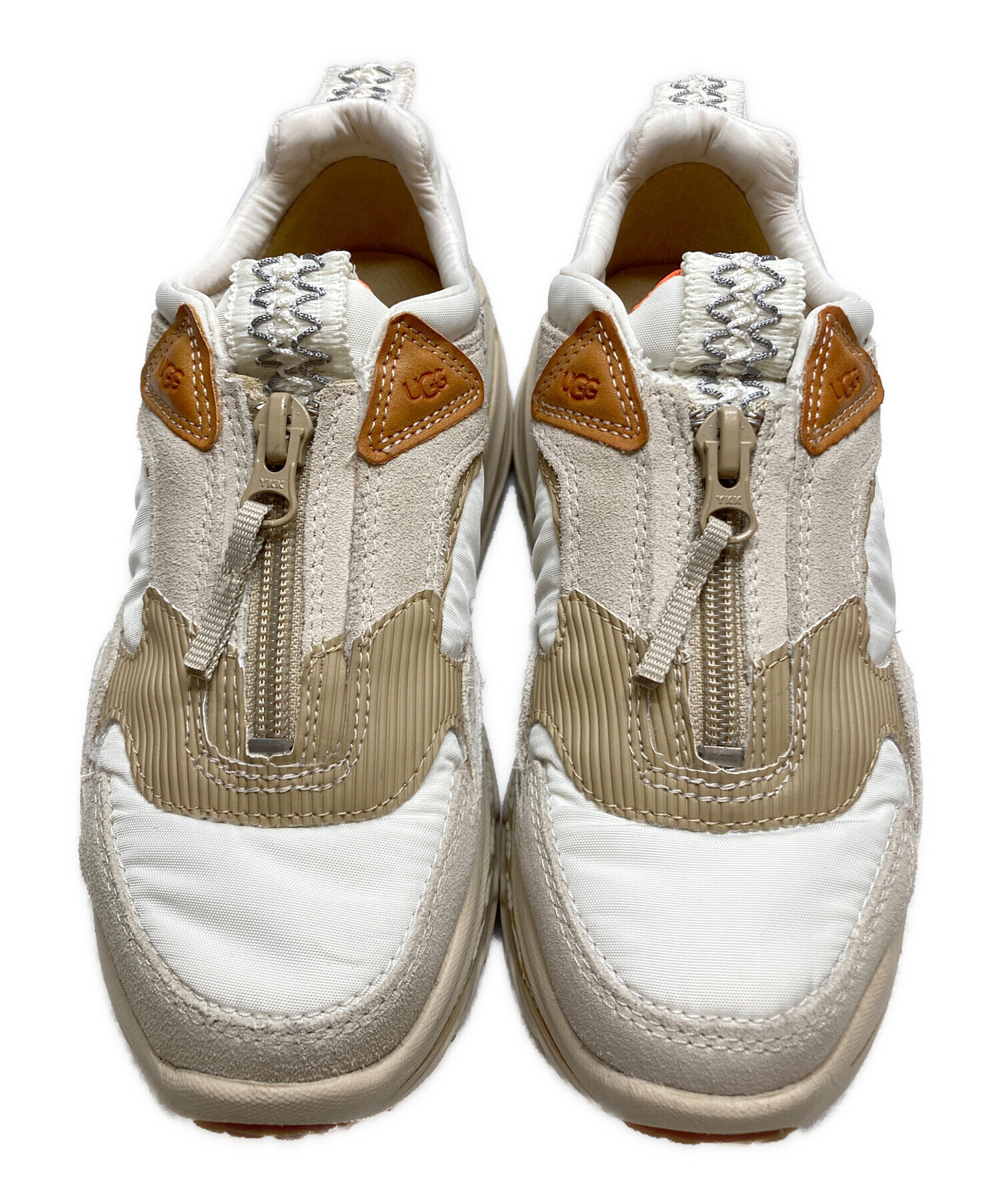 UGG スニーカー　ベージュ系Xイエロー23.5cm 中古・古着通販】UGG (アグ) スニーカー ベージュ サイズ:23.5