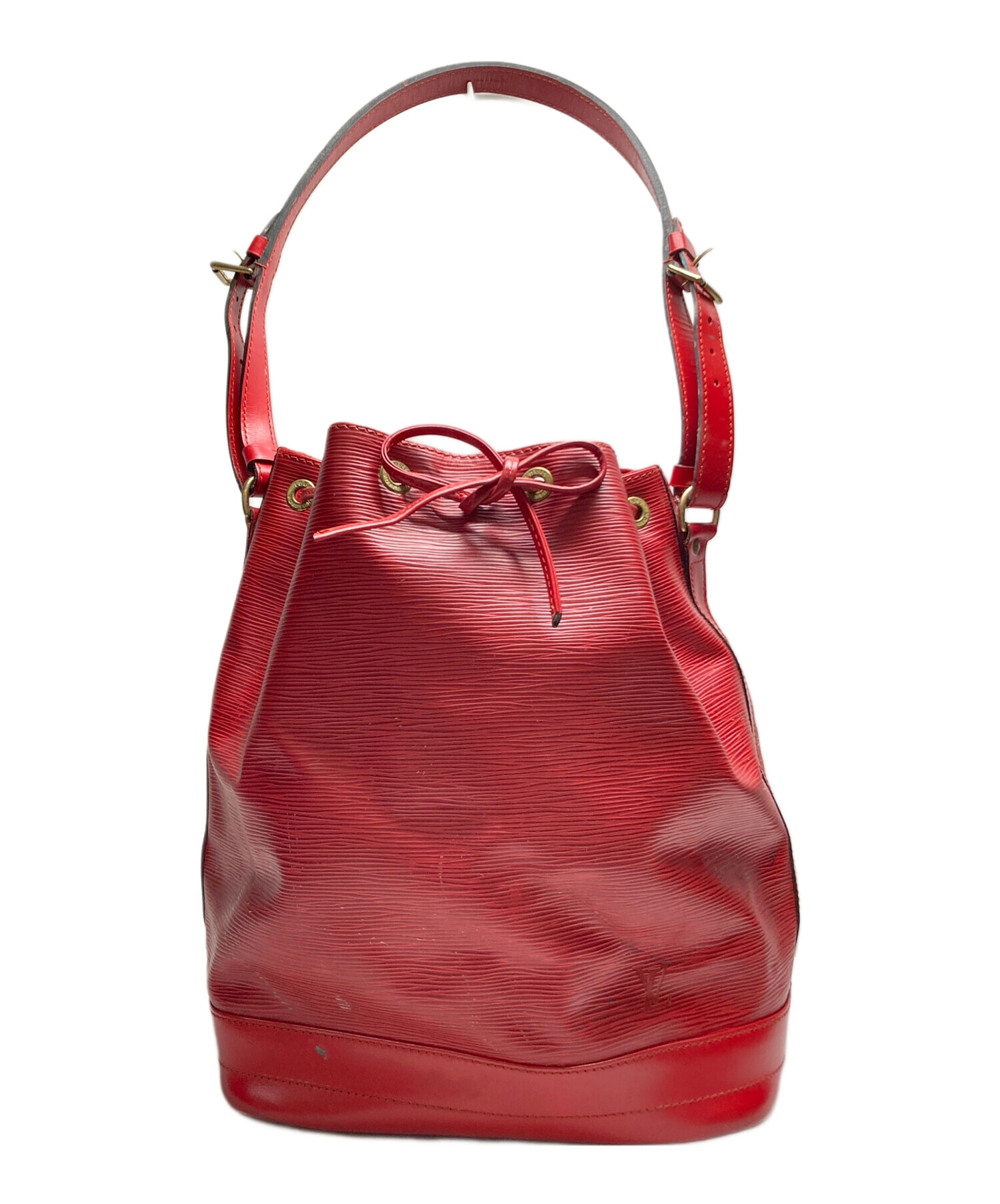 LOUIS VUITTON ルイヴィトン エピ ノエ 巾着 赤 ルイヴィトンの巾着バッグ｜エピ ノエは流行遅れ？｜ルイヴィトン買取