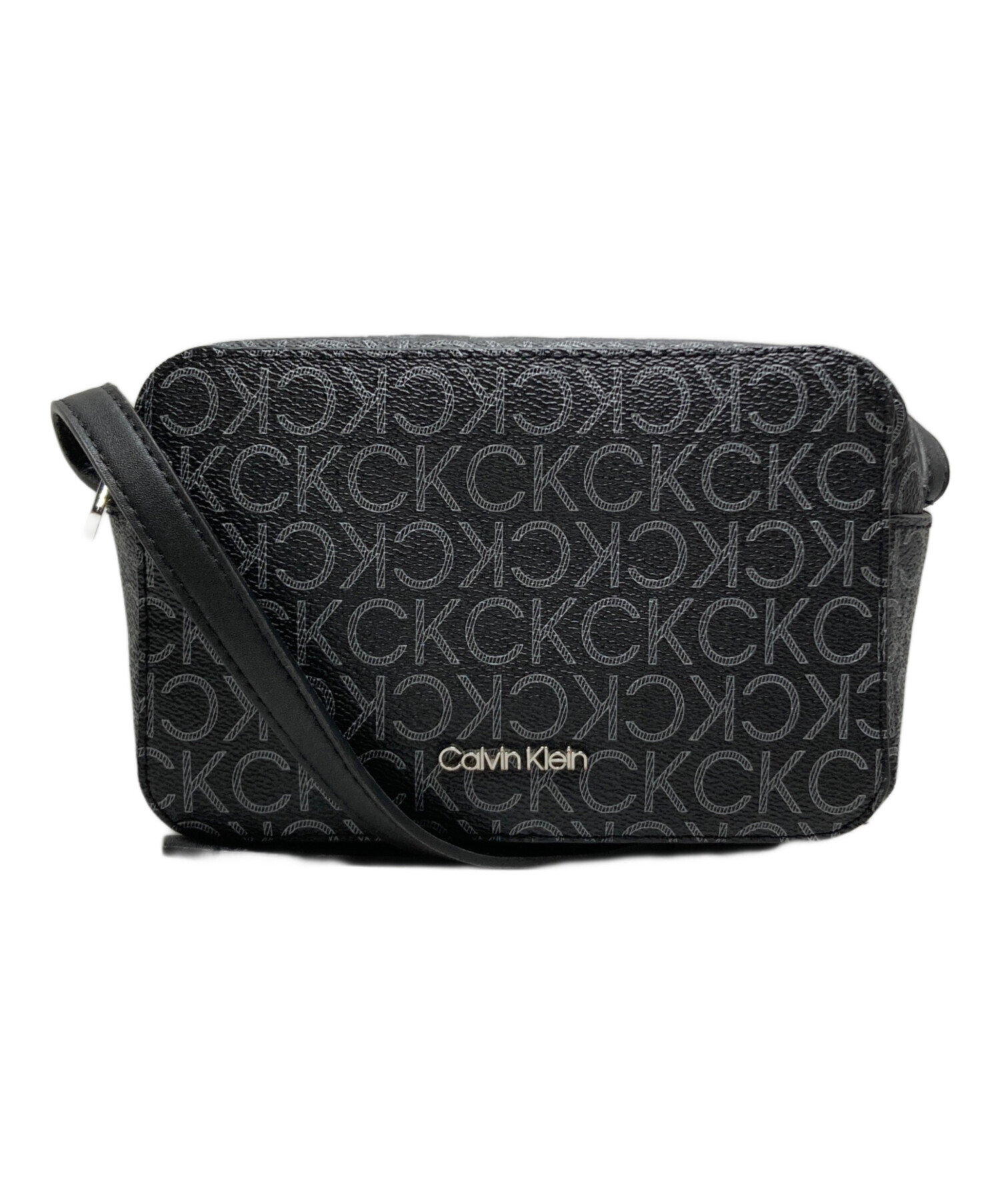 カルバンクライン使い捨てカメラ 中古・古着通販】Calvin Klein (カルバンクライン) Must Camera Bag