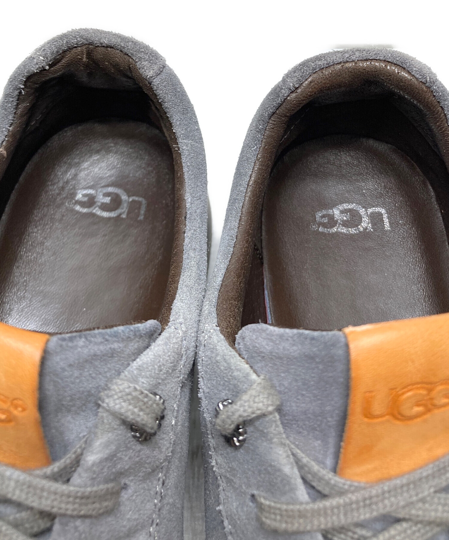 UGG スエードスニーカー グレー/ホワイト 中古・古着通販】UGG (アグ) スエードスニーカー グレー サイズ:27cm