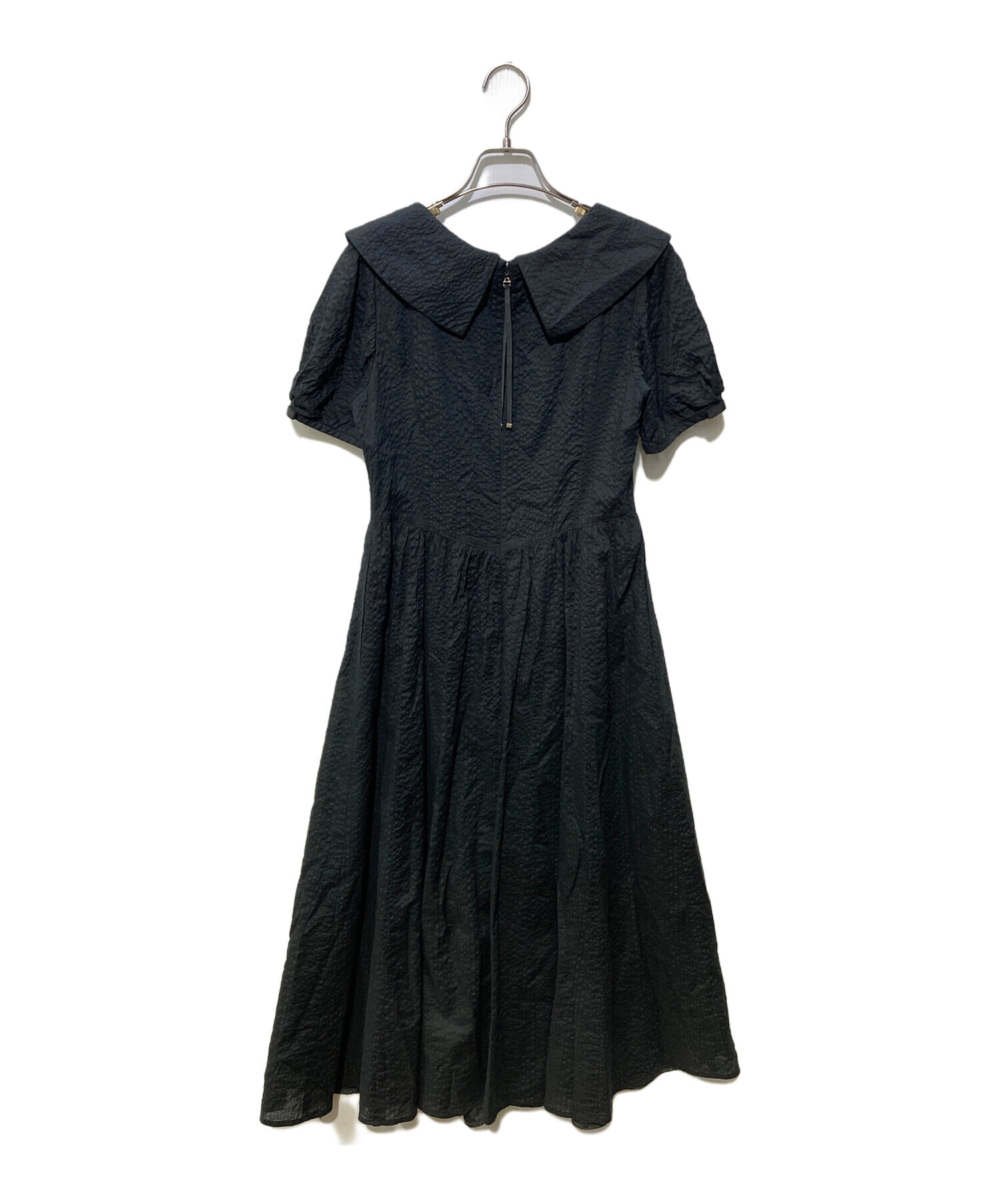 【新品・定価5.9万円】TO BE CHIC 半袖ワンピース 中古・古着通販】TO BE CHIC (トゥービーシック) ワンピース ブラック