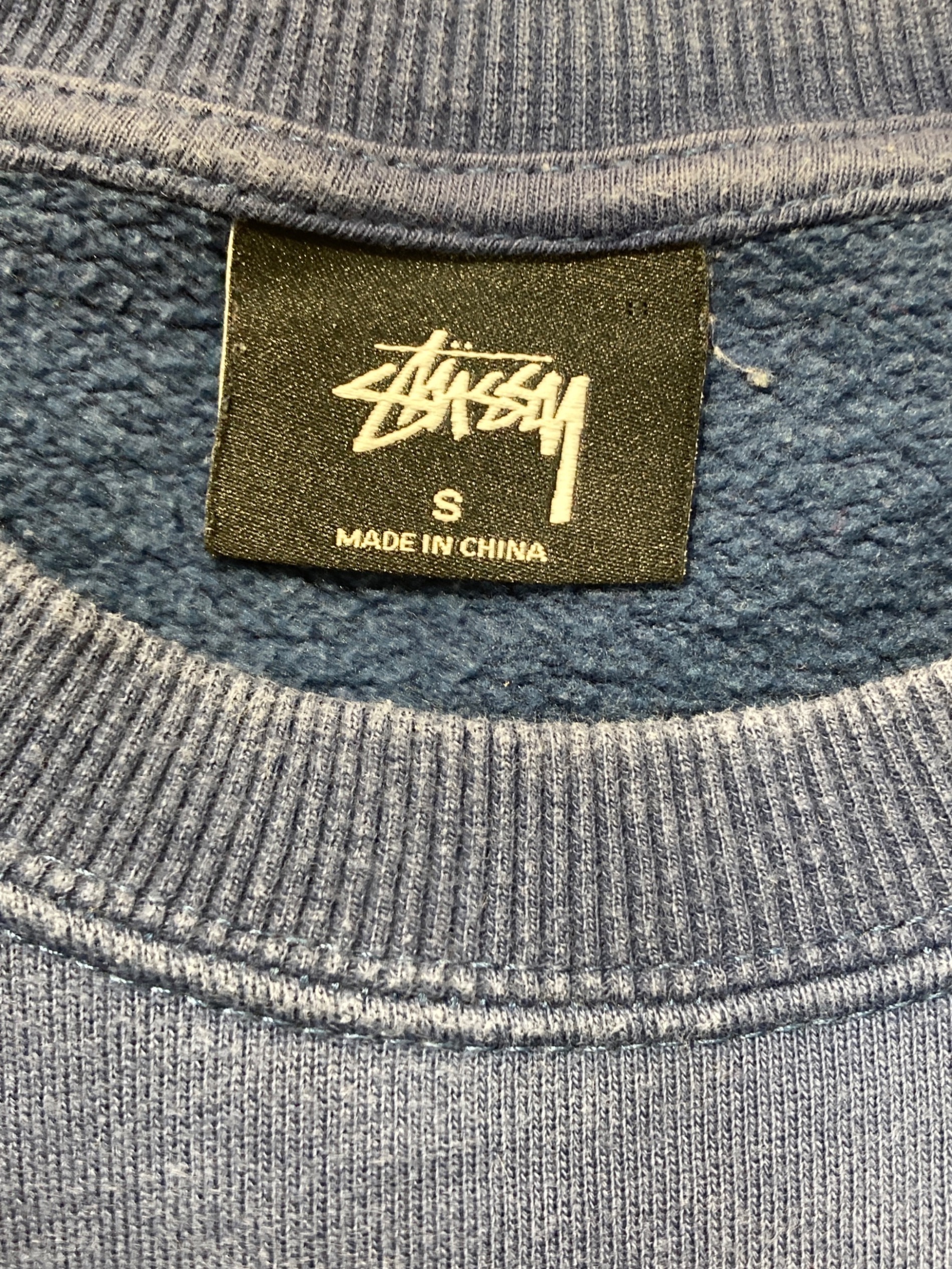 中古・古着通販】stussy (ステューシー) ロゴプリントクルーネック