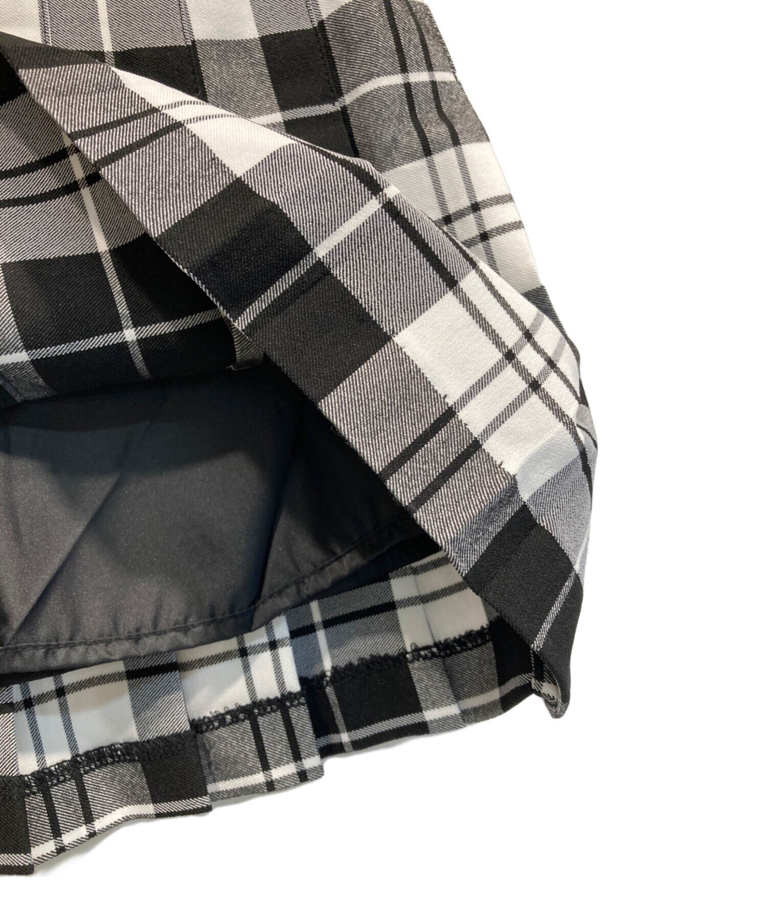 中古・古着通販】dim moire (ディムモアール) ベルトプリーツミニ