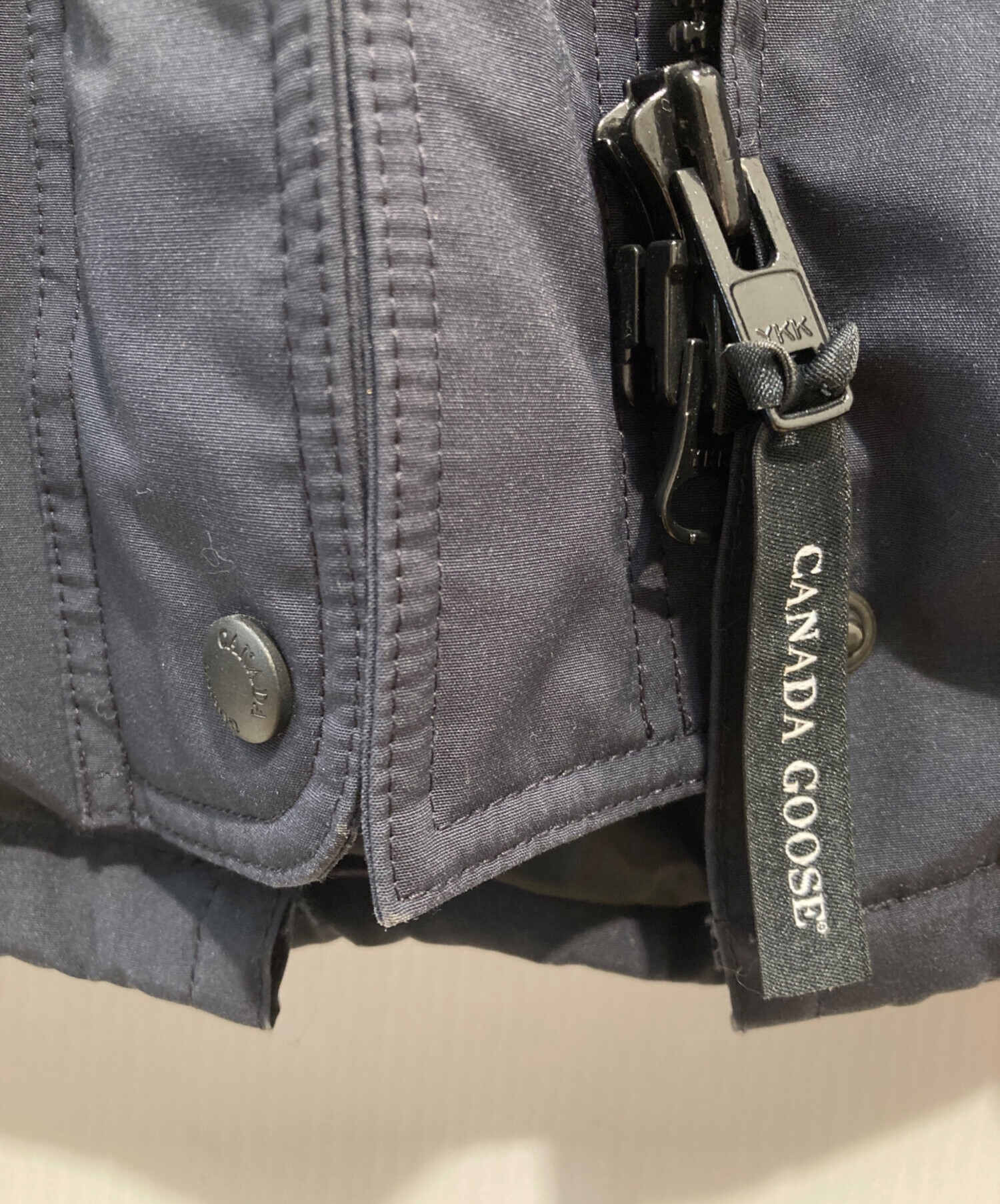 中古・古着通販】CANADA GOOSE (カナダグース) ダウンコート ネイビー 