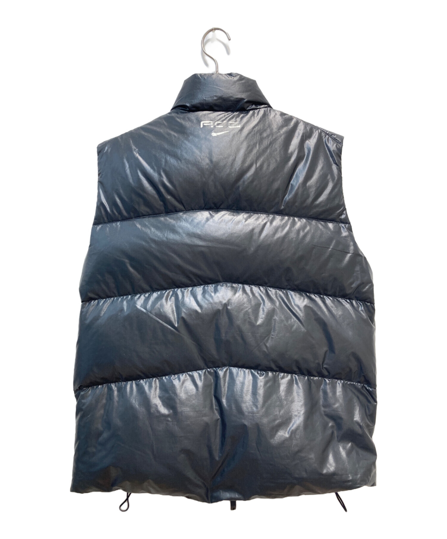 最終価格希少ACG ダウンベスト黒／白ドット柄 Lサイズ 中古・古着通販】NIKE ACG (ナイキエージーシー) ダウンベスト