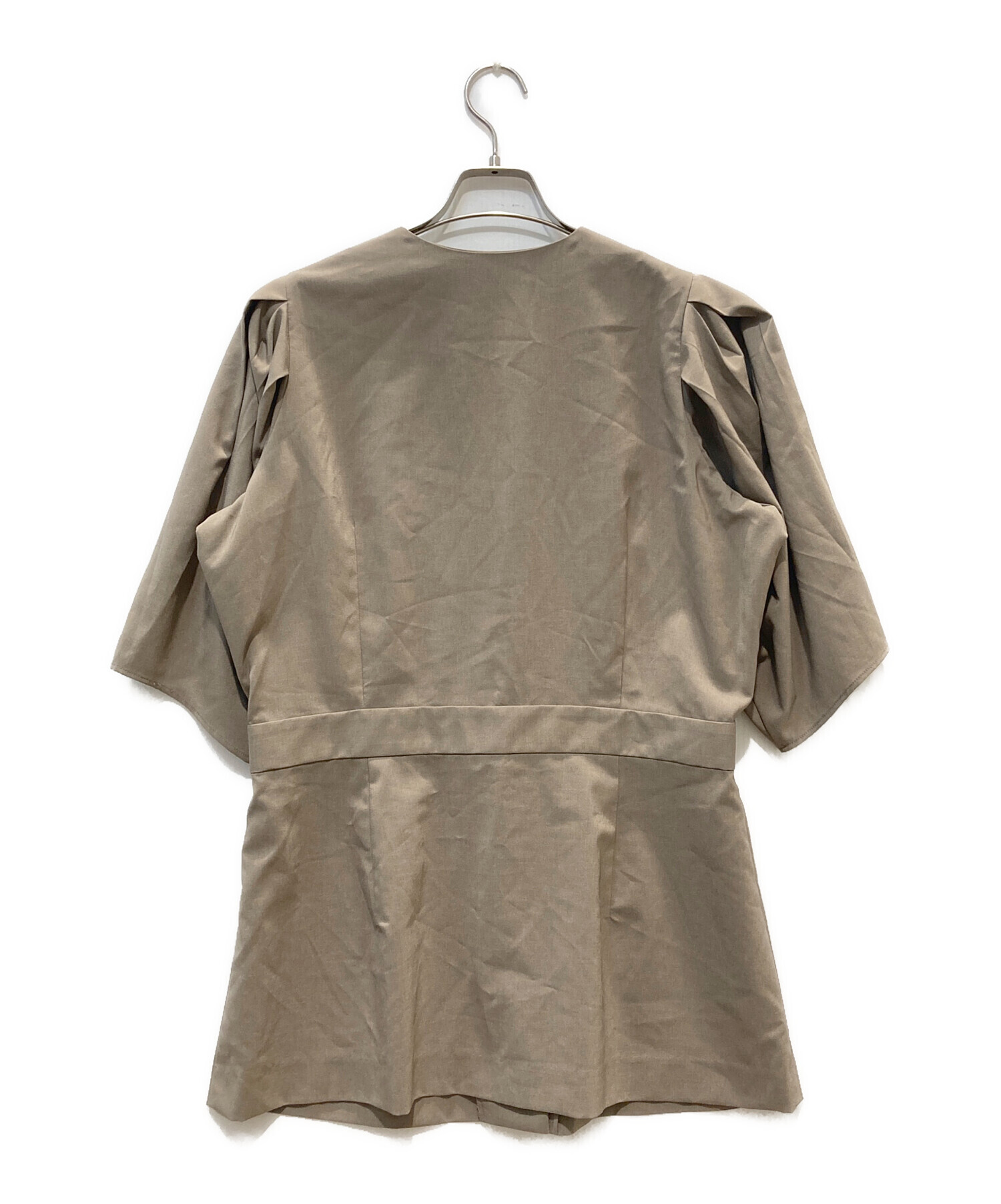 美品 RIM.ARK JK like v neck SH ベージュ 38 美品 RIM.ARK JK like v neck SH ベージュ 38 - メルカリ