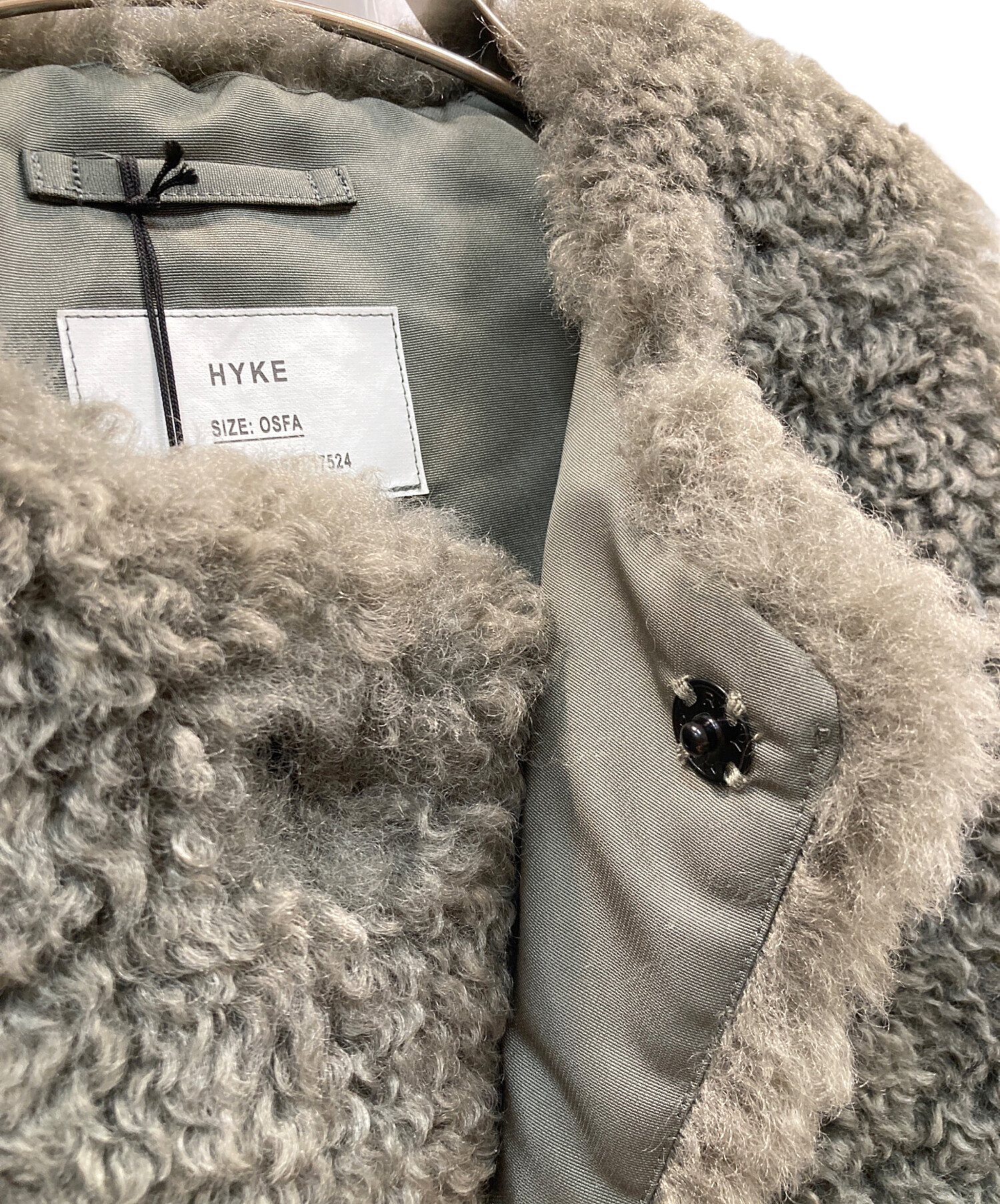 中古・古着通販】HYKE (ハイク) FAUX SHEARLING CROPPED VEST グリーン