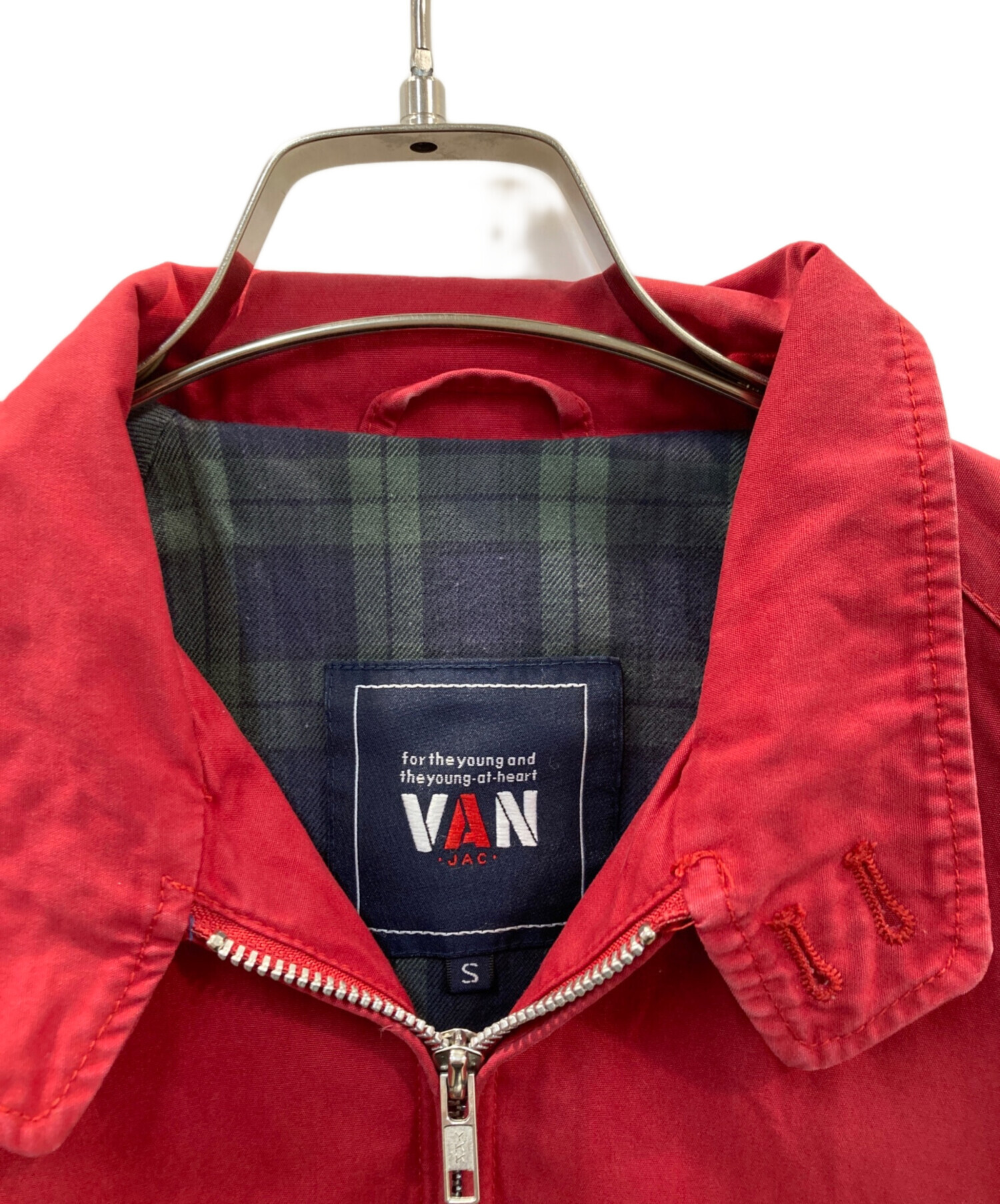VAN ヴァン ヴィンテージ スイングトップ チェック裏地 バックプリント 中古・古着通販】VAN (ヴァン) バックロゴプリントスイングトップ
