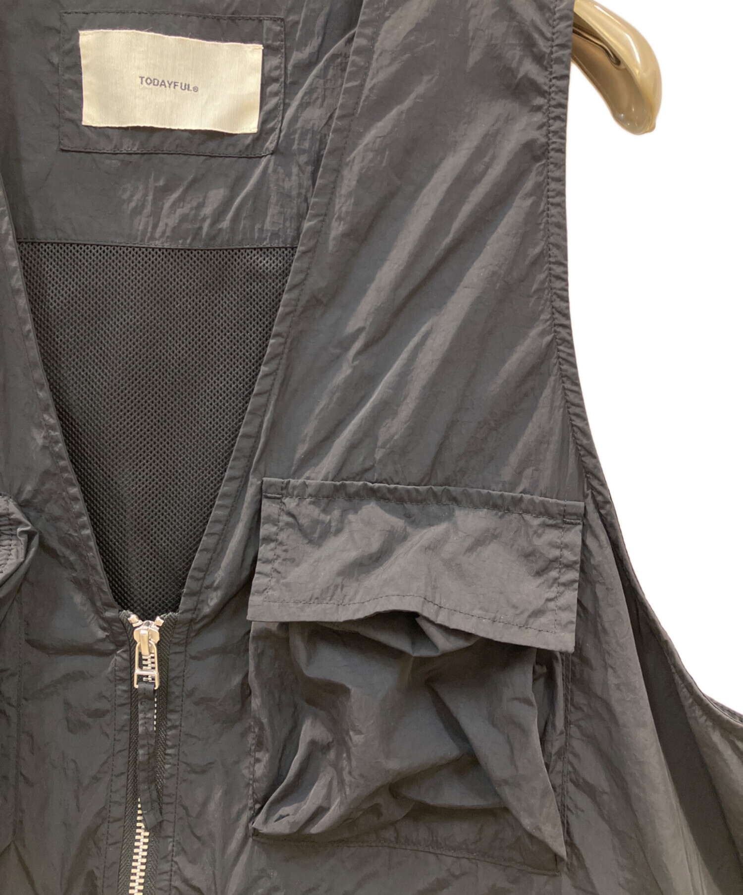中古・古着通販】TODAYFUL (トゥデイフル) Nylon Pocket Vest ブラック