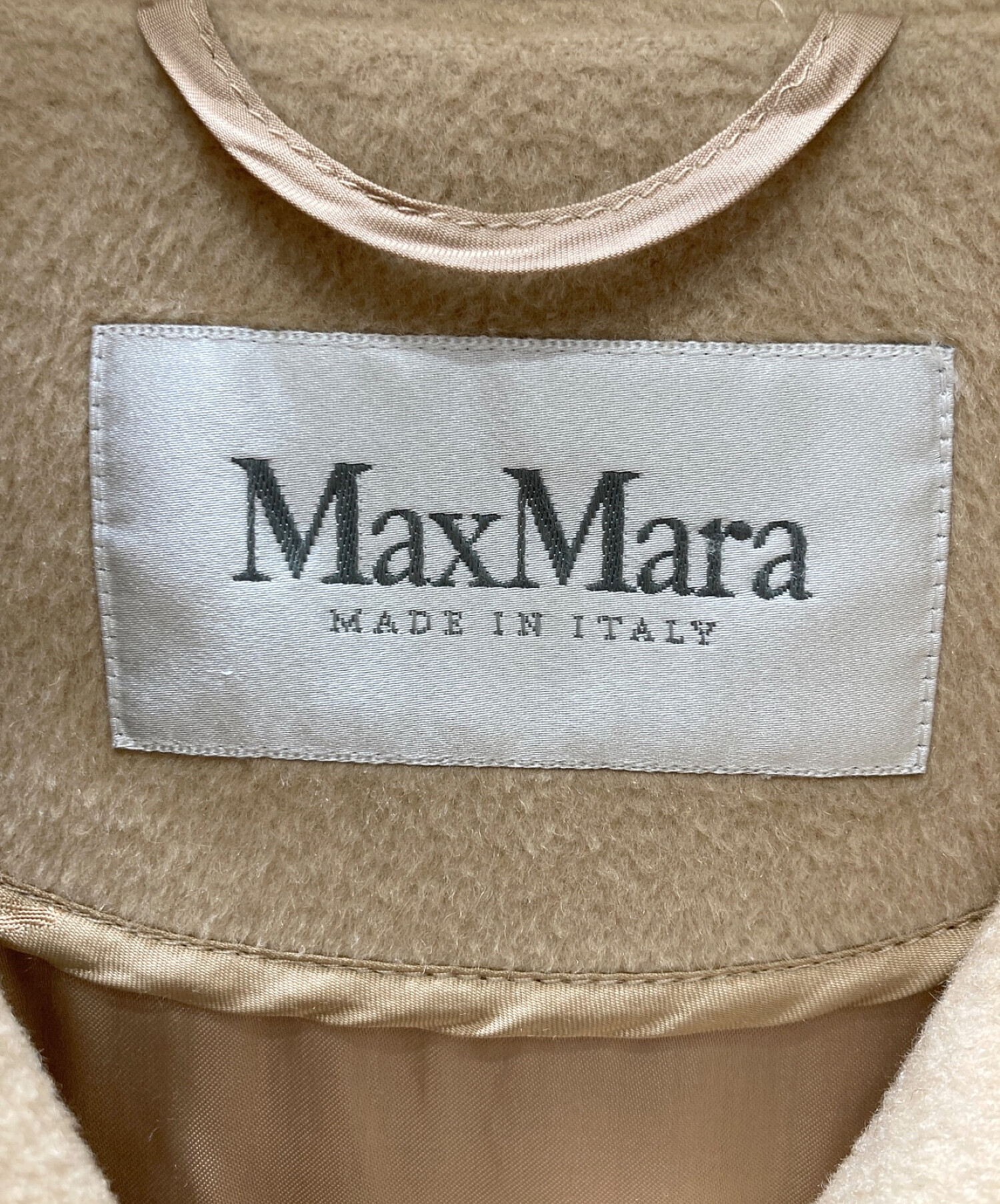 MaxMara コート　ベージュ　サイズ42 中古・古着通販】MaxMara (マックスマーラ) キャメルコート ベージュ