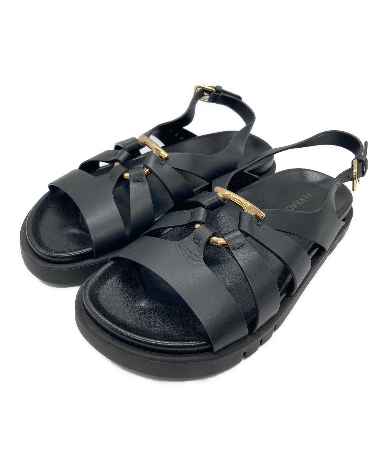 フェラガモ　エナメル ストラップサンダル 楽天市場】【最大2万円OFFクーポン対象・12/13～15限定】FERRAGAMO