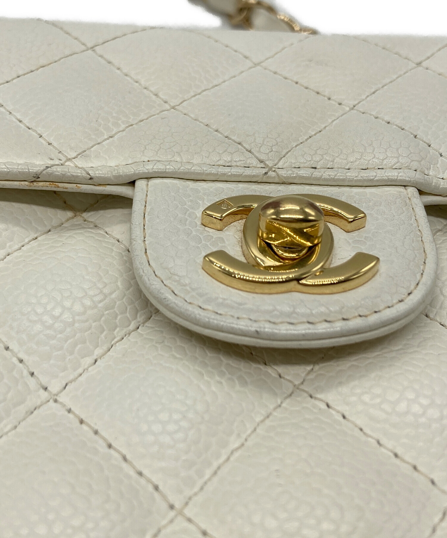 レア✨ヴィンテージCHANELミニマトラッセ　チェーンショルダーバッグ　ホワイト CHANEL - レア✨ヴィンテージCHANELミニマトラッセ チェーンショルダー