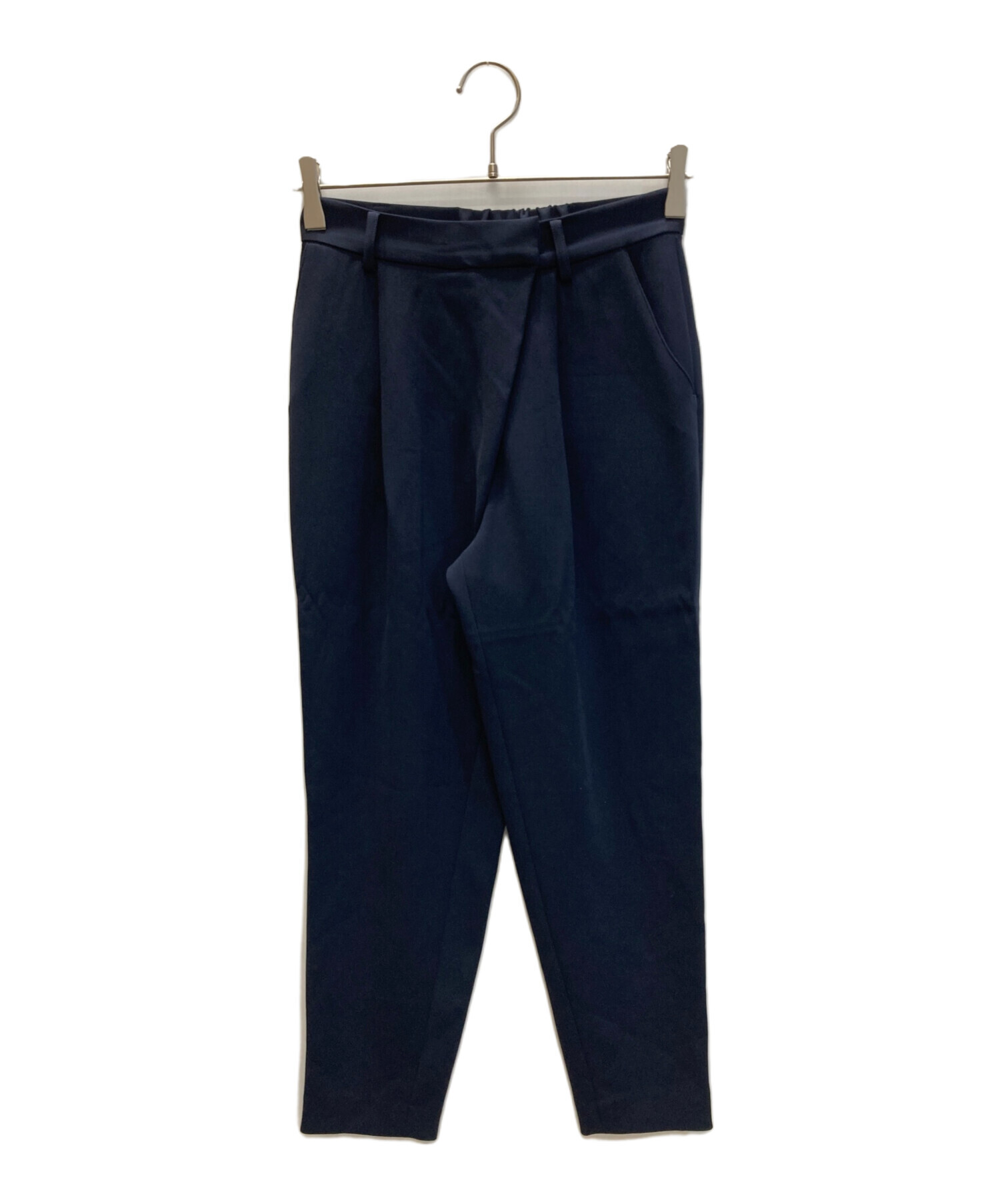 中古・古着通販】SOEJU (ソージュ) タックパンツ ネイビー 中古・古着通販】SOEJU (ソージュ) タックパンツ ネイビー