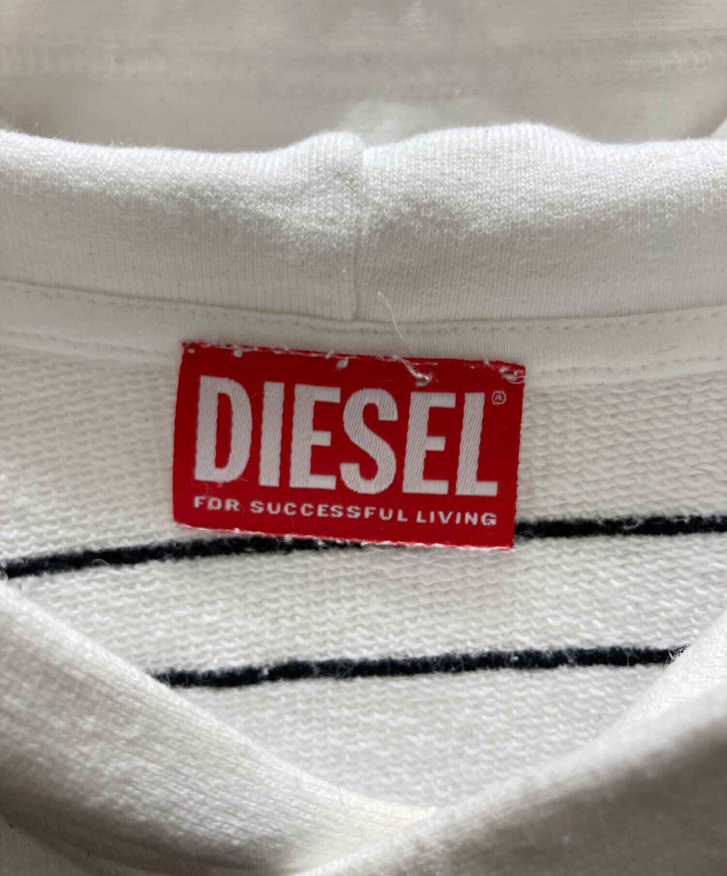 中古・古着通販】DIESEL (ディーゼル) プルオーバーパーカー ホワイト