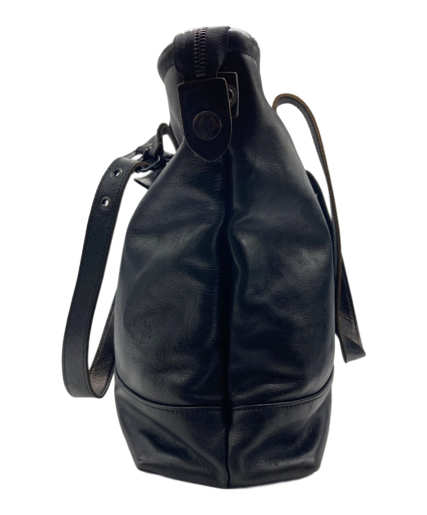 バッグ FRED PERRY Burnished Leather Tote Bag 中古・古着通販】FRED PERRY (フレッドペリー) レザートートバッグ