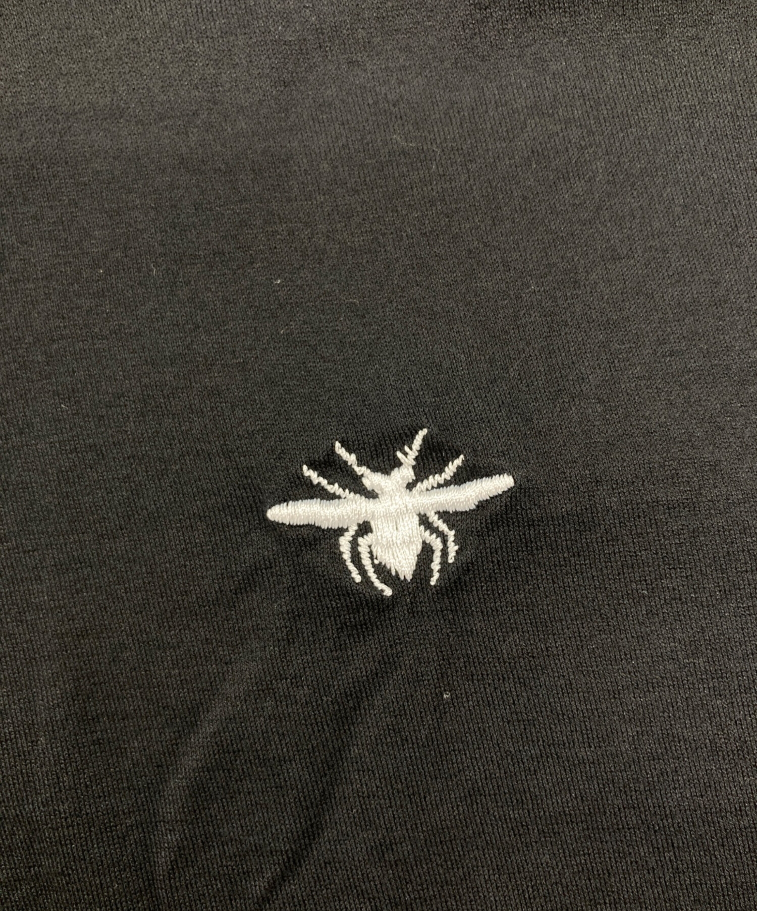 中古・古着通販】Dior (ディオール) Bee刺繍 VネックTシャツ ブラック