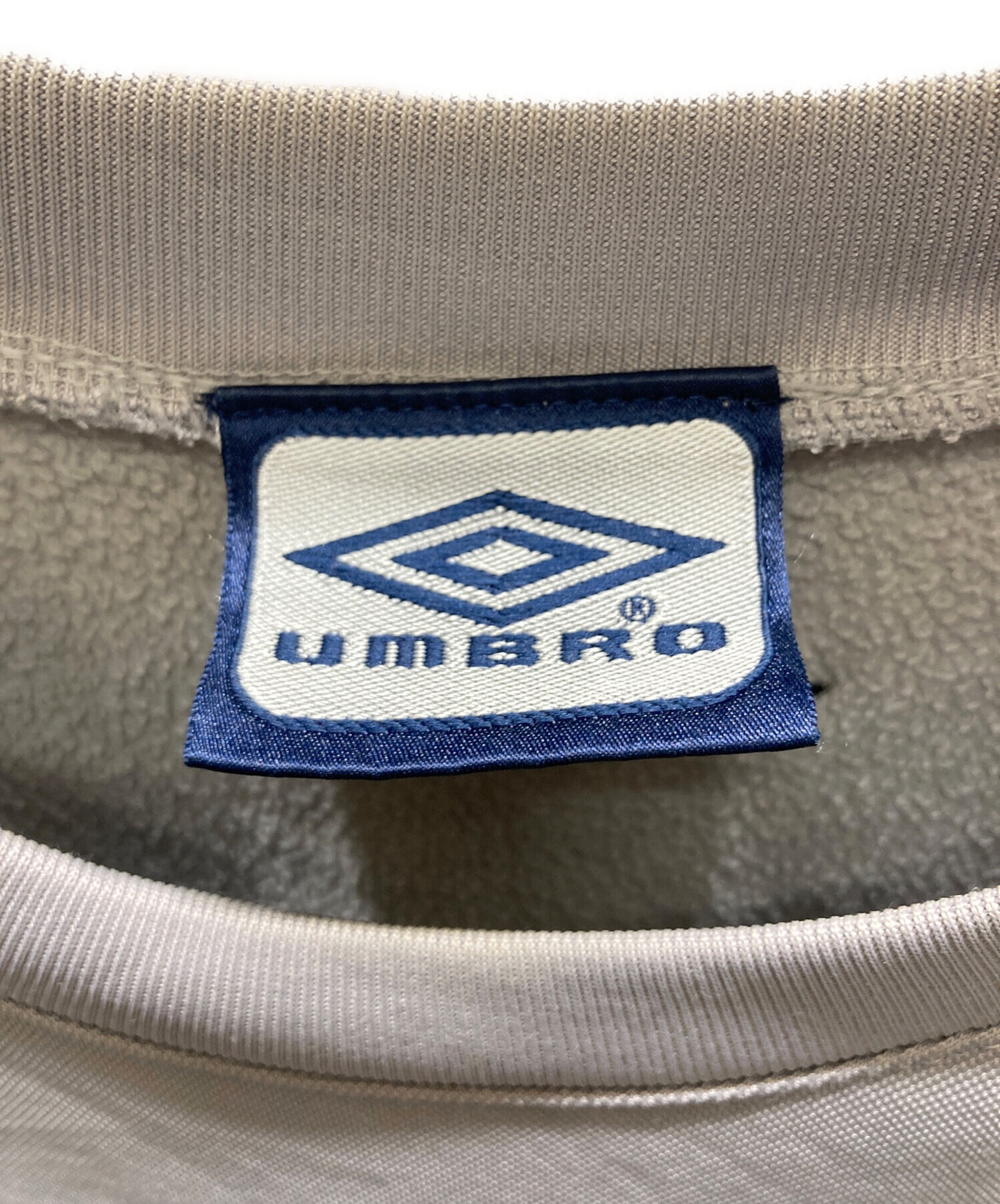 中古・古着通販】UMBRO (アンブロ) ロゴ刺繍スウェット グレー サイズ