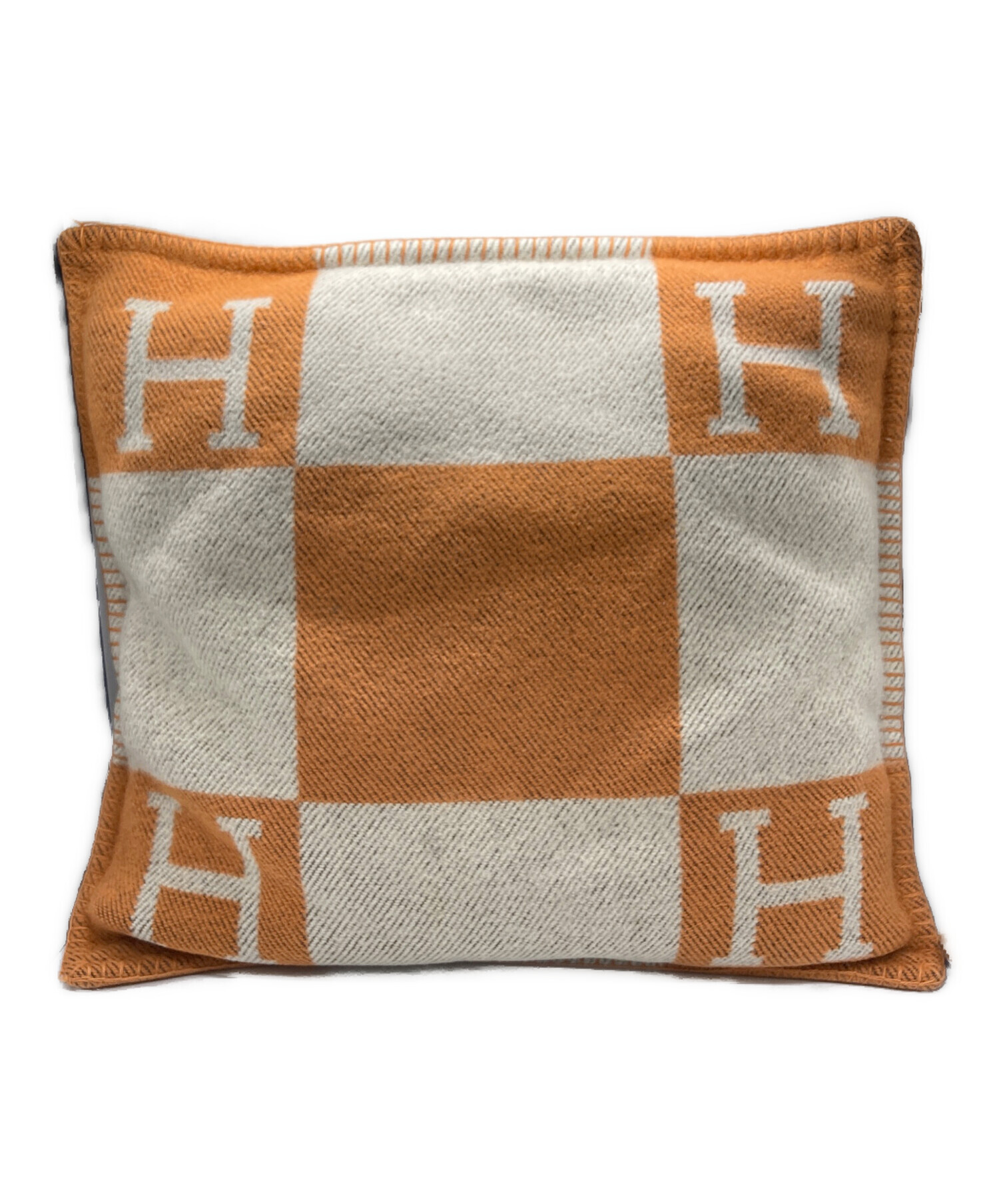 エルメス／Hロゴ入りチェック柄クッション 中古・古着通販】HERMES (エルメス) Hロゴ クッション オレンジ サイズ