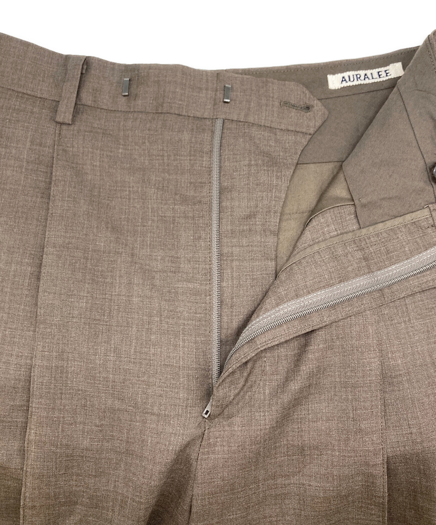 中古・古着通販】AURALEE (オーラリー) TROPICAl WOOL SHORTS ブラウン