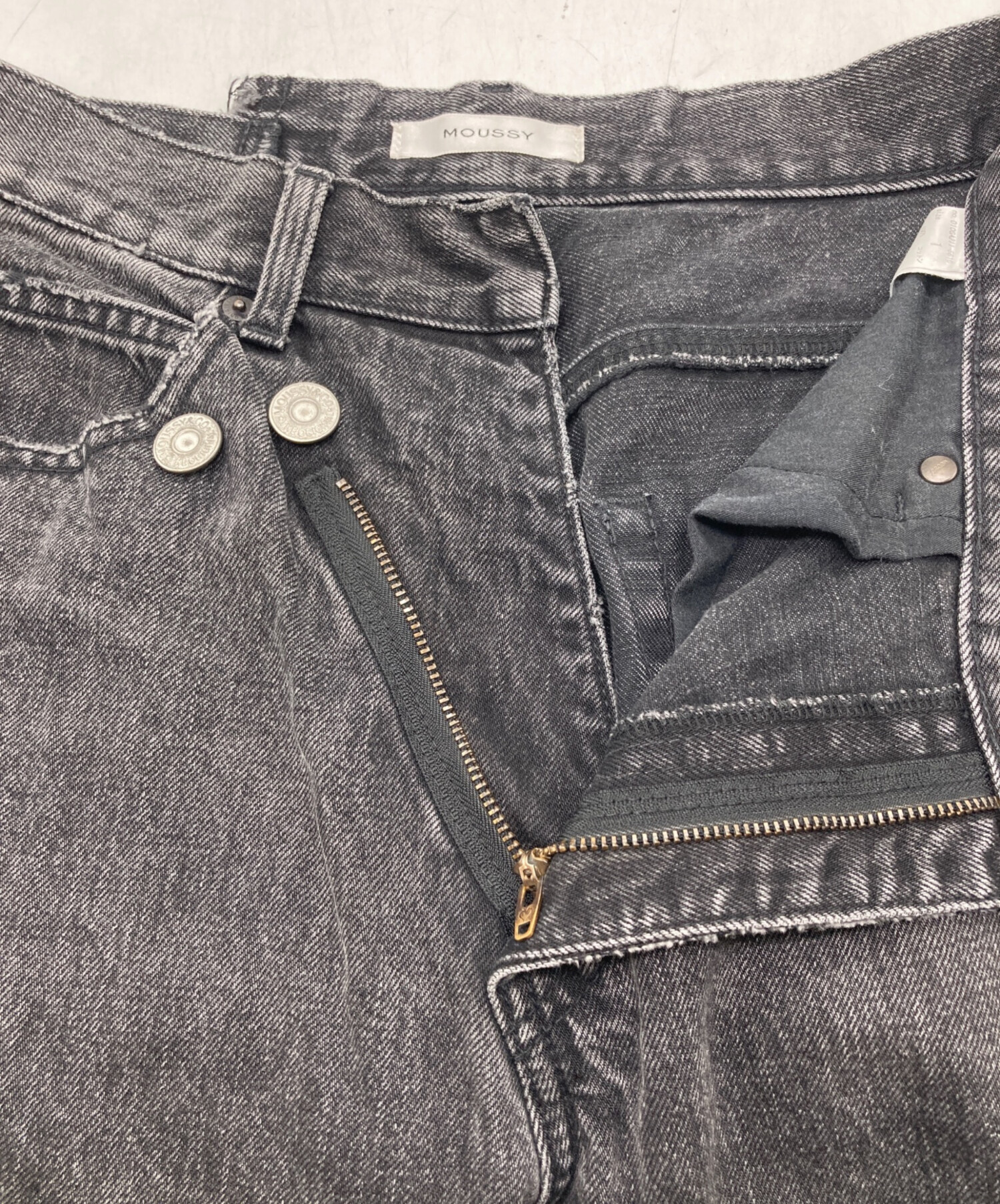 中古・古着通販】moussy (マウジー) CROSS WAIST WIDE STRAIGHT