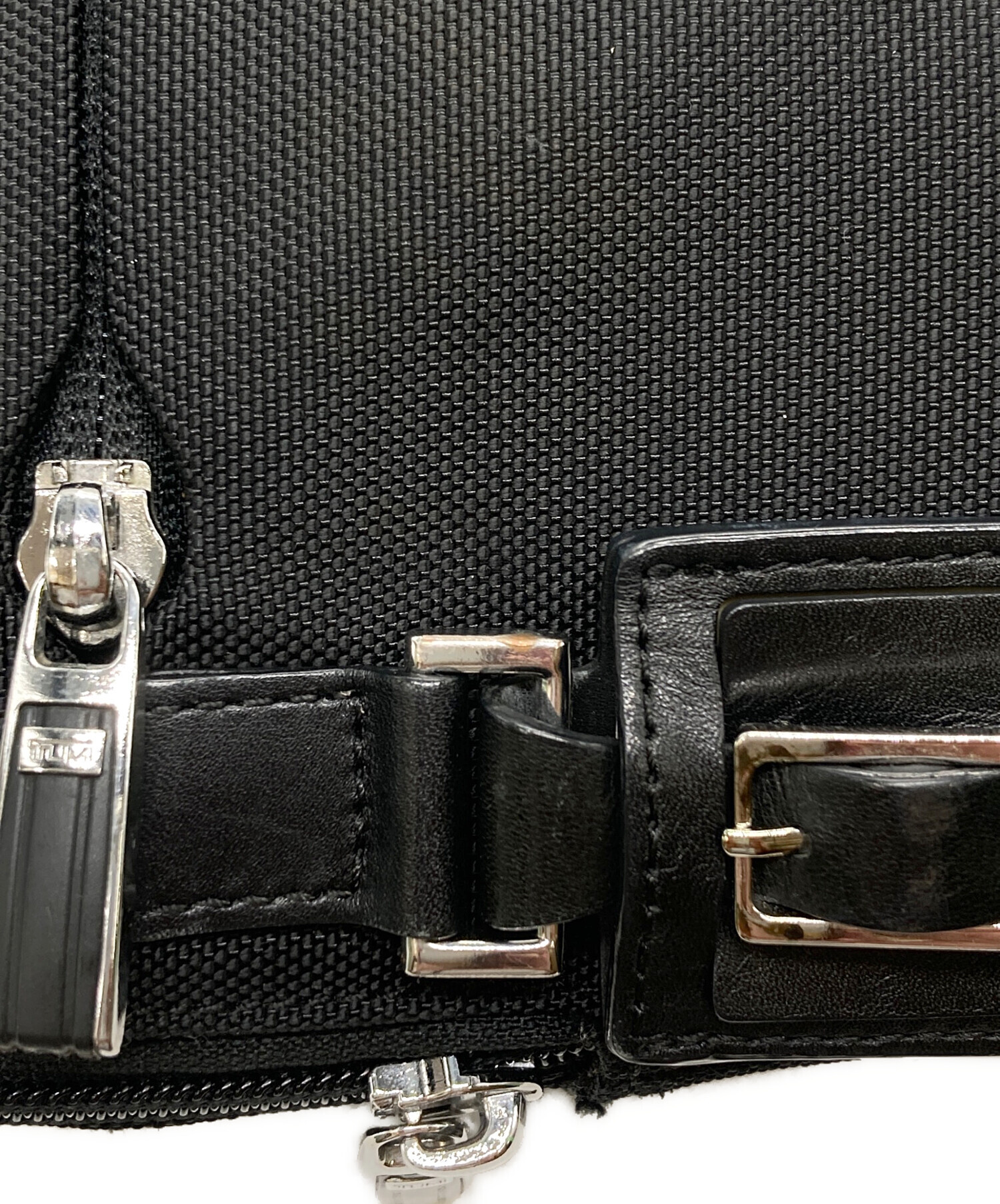 中古・古着通販】TUMI (トゥミ) ARRIVE McCarren Zip Top Crossbody