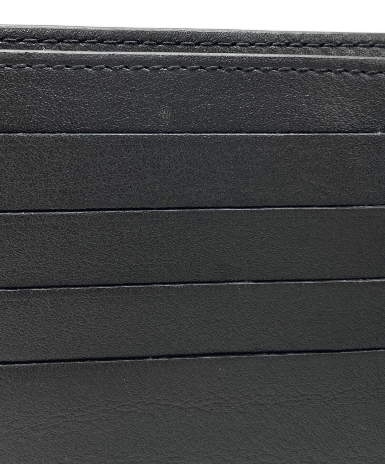 中古・古着通販】GIVENCHY (ジバンシィ) アローモチーフ二つ折り財布