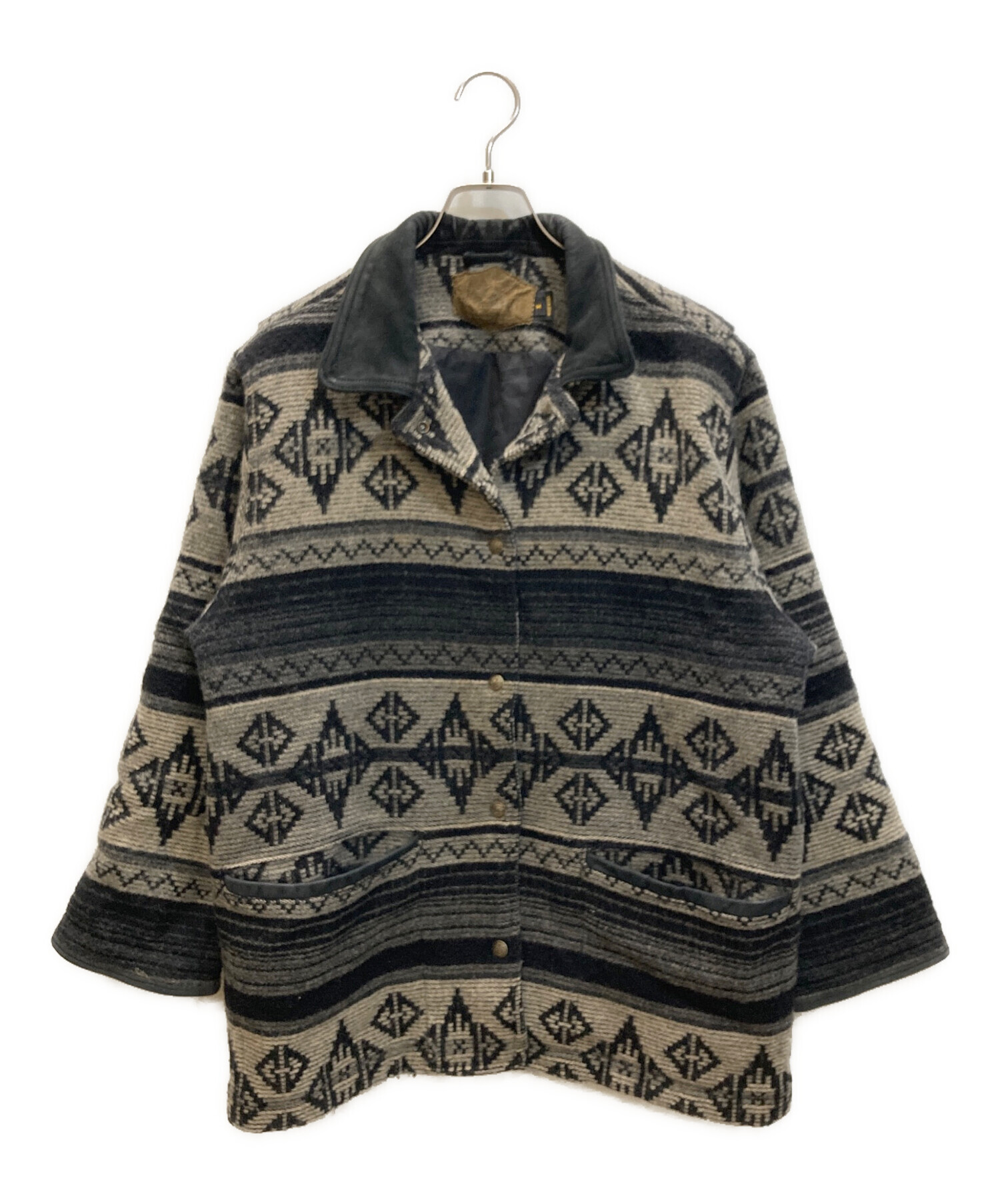 中古・古着通販】WOOLRICH (ウールリッチ) 襟レザーネイティブ柄