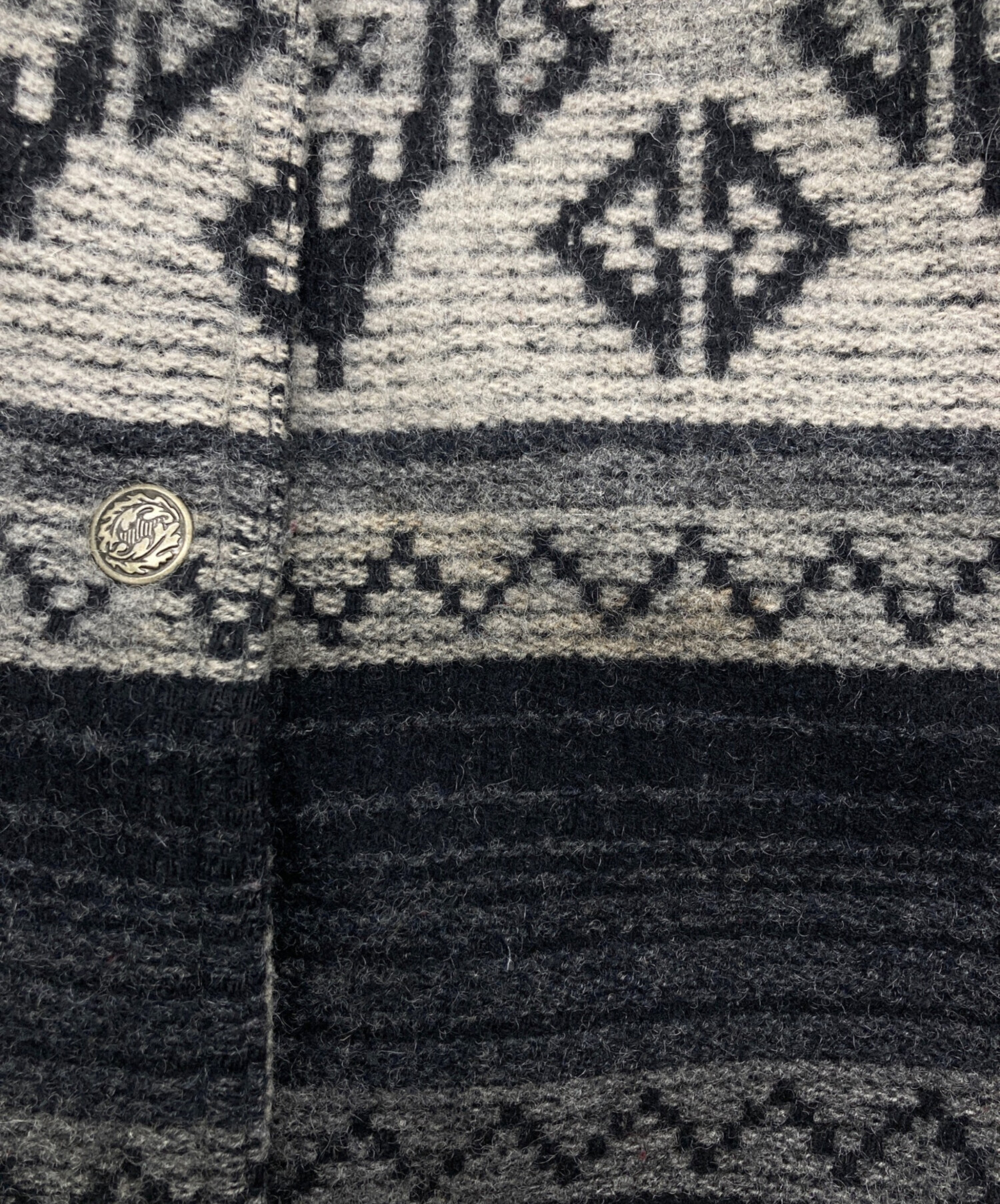 Woolrich ウールリッチ ネイティブ柄 ショールカラージャケット 中古・古着通販】WOOLRICH (ウールリッチ) 襟レザーネイティブ柄