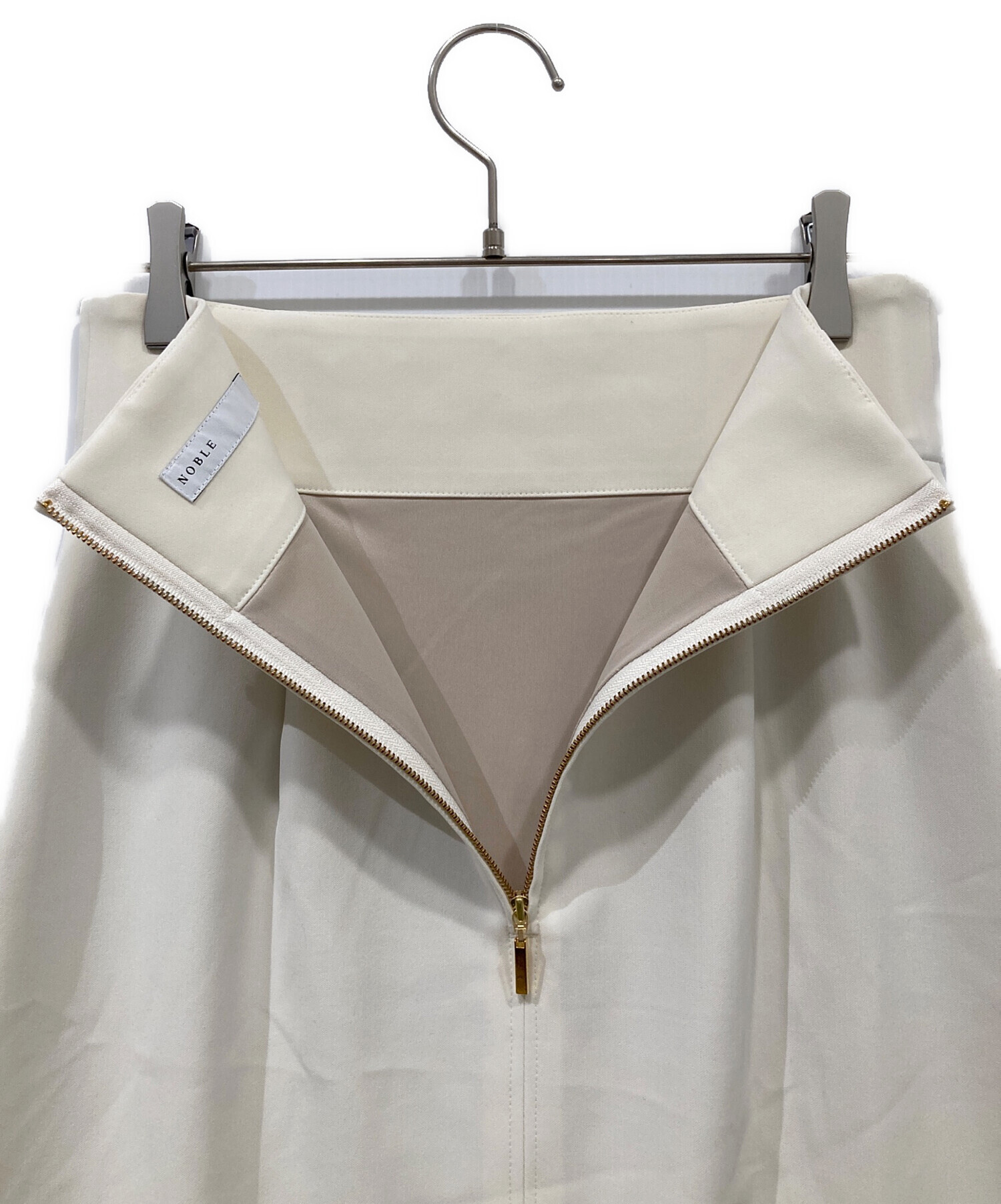 NOBLE ジャージーライクカラータイトスカート サイズ38 ホワイト NOBLE